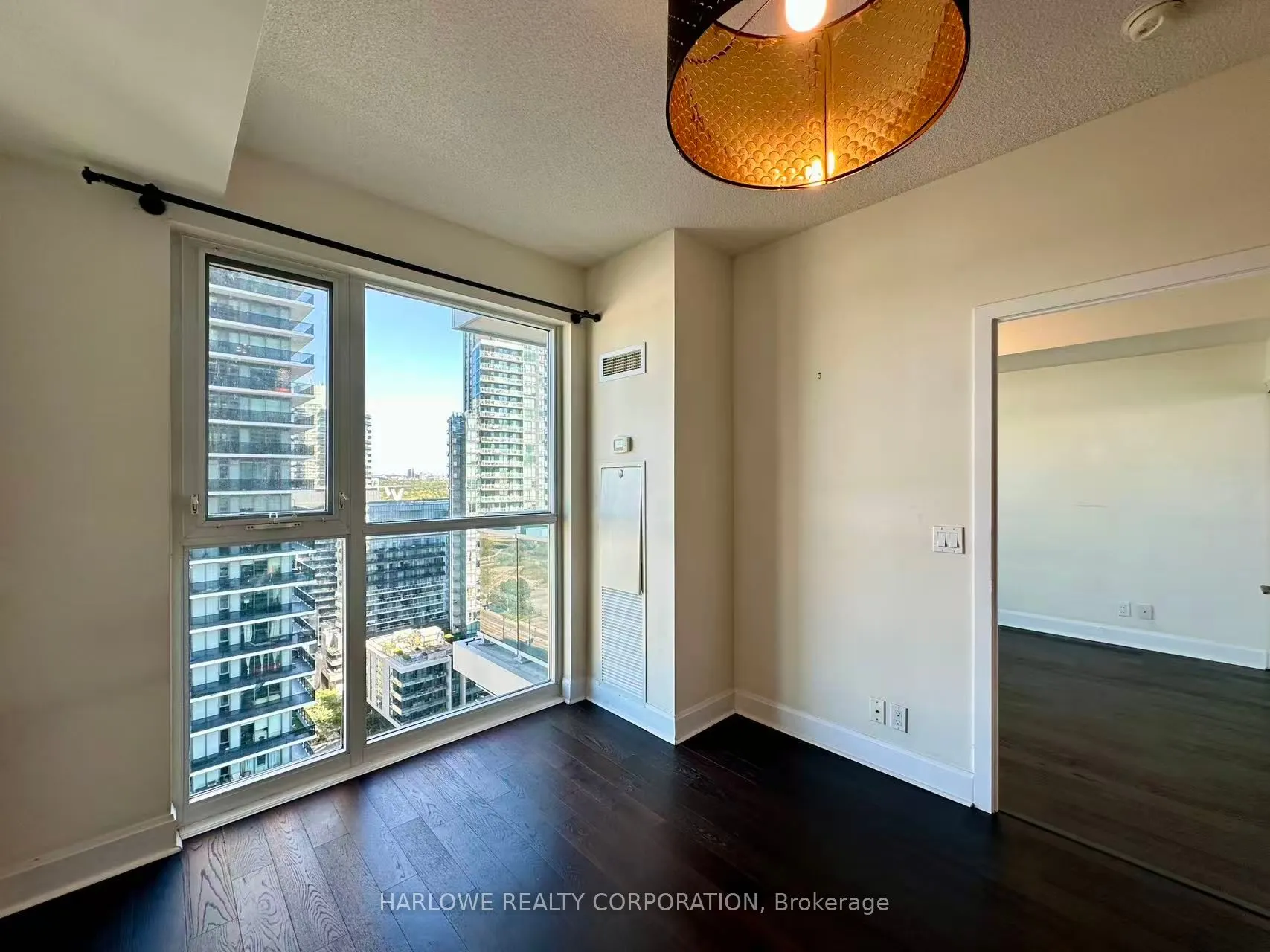 33 Shore Breeze Drive, #2006