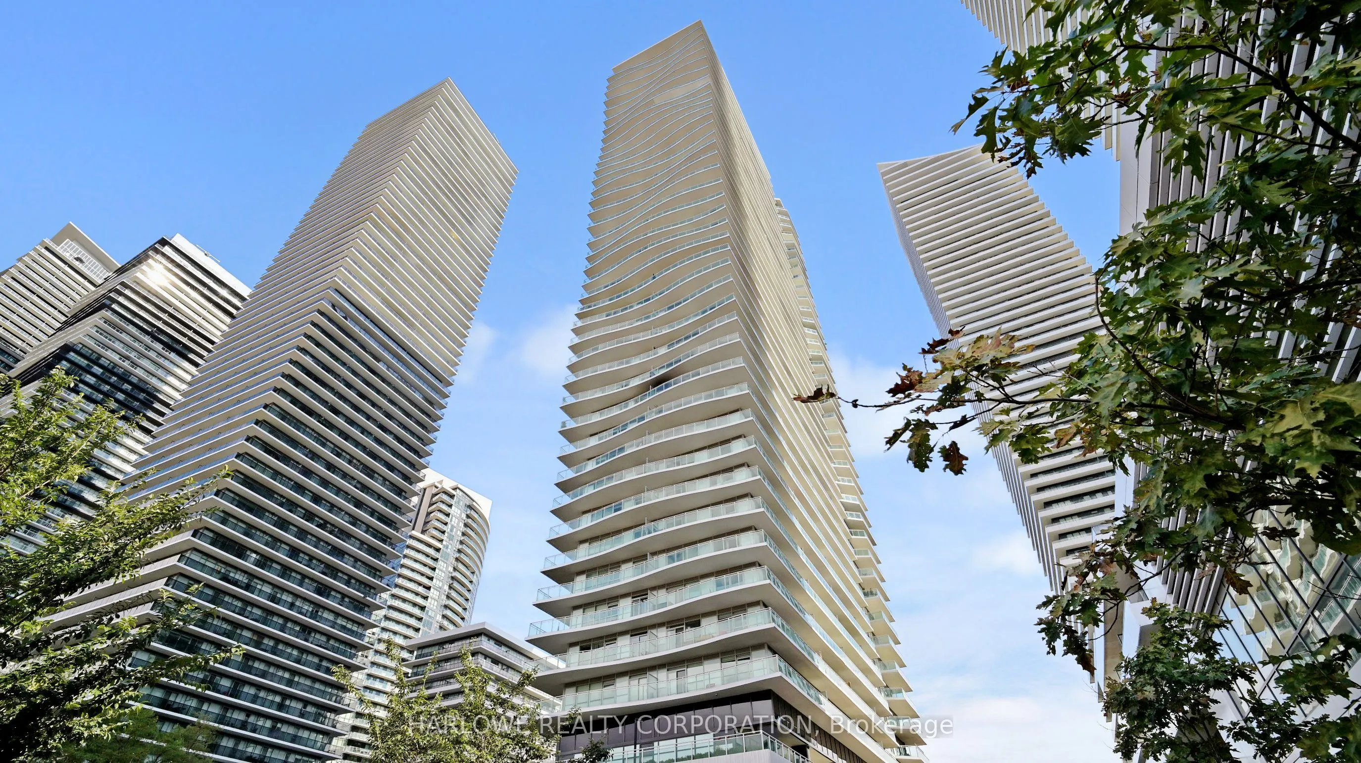 33 Shore Breeze Drive, #2006