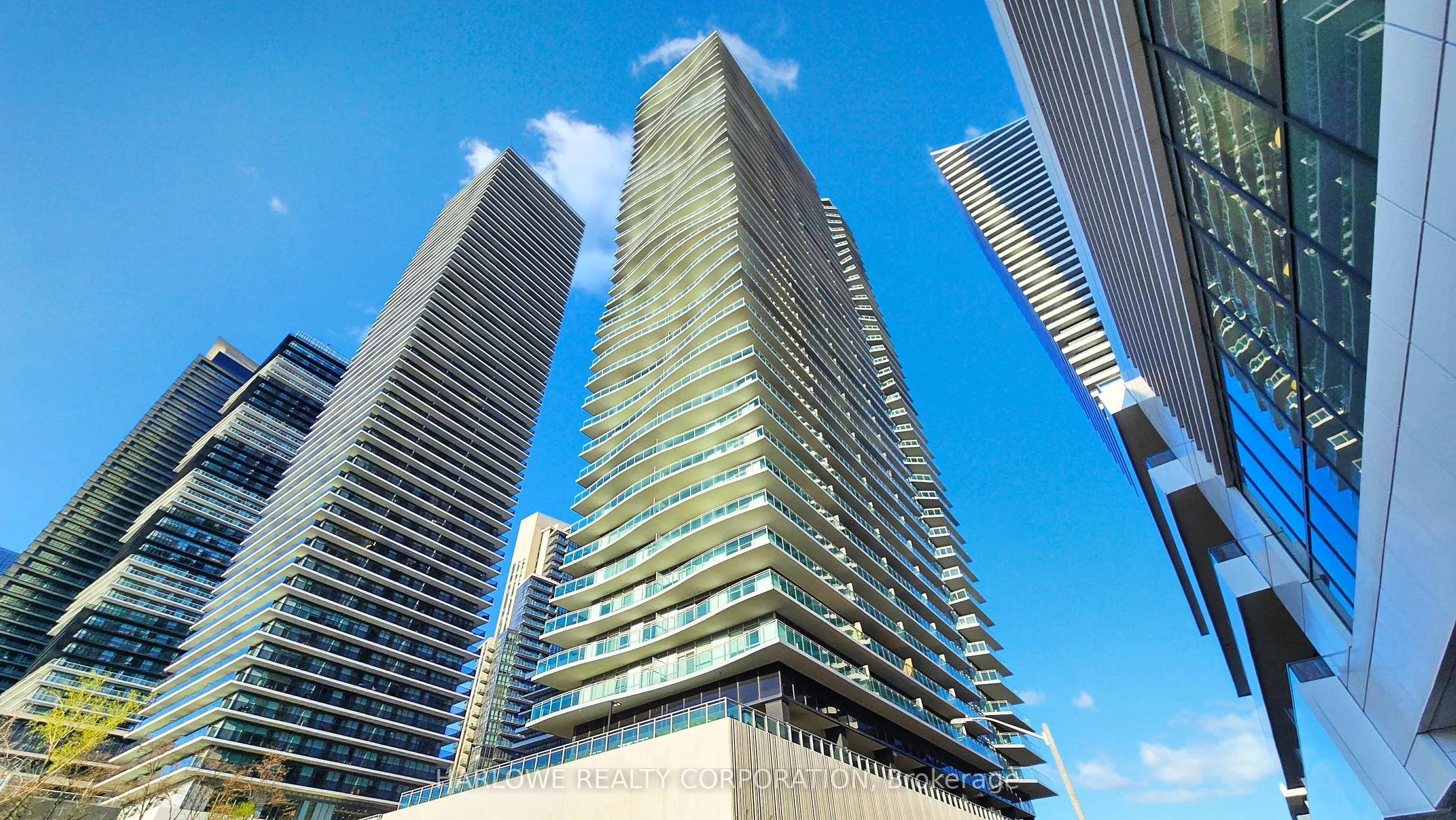 33 Shore Breeze Drive, #2006