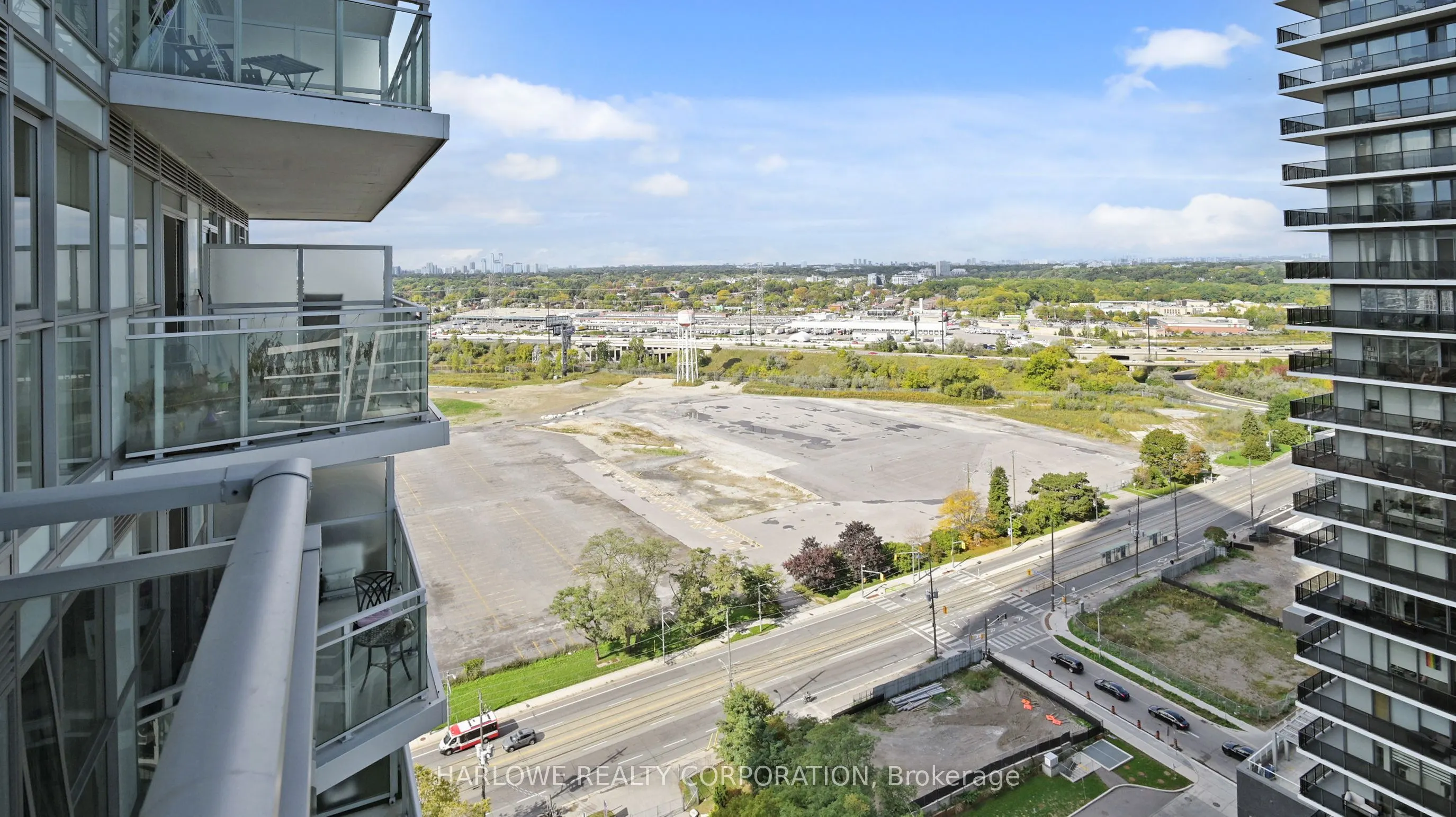 33 Shore Breeze Drive, #2006