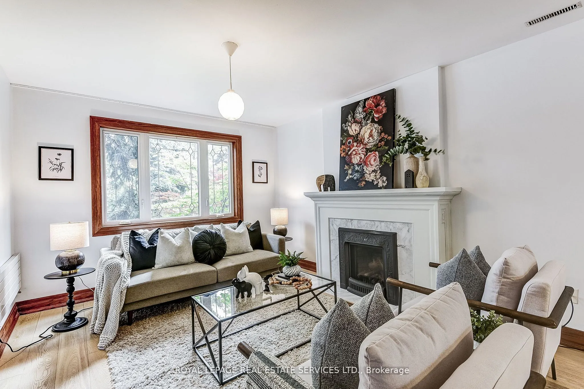 16 Larkin Avenue