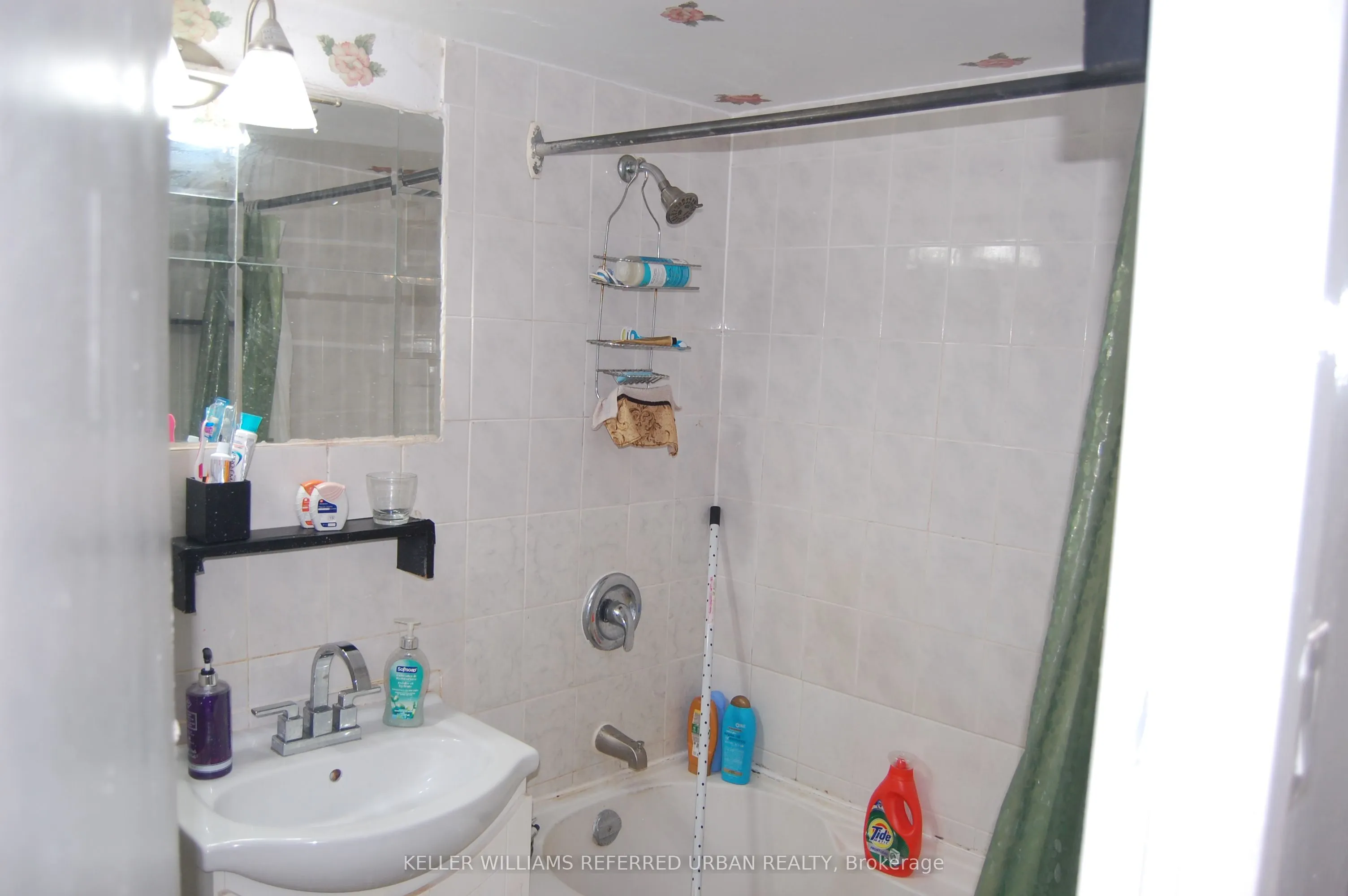 50 Lotherton Pathway, #907