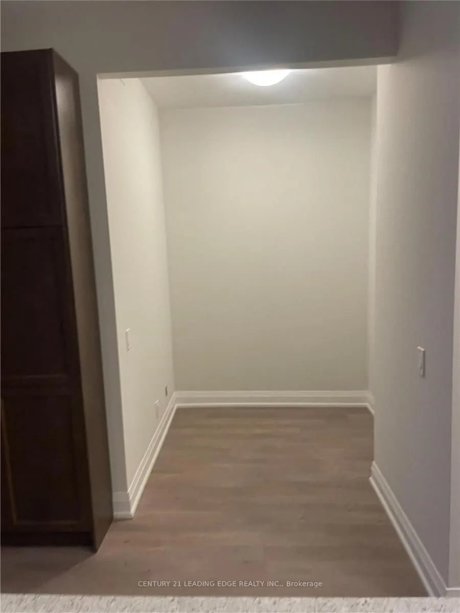 15 Lynch Street, #1701