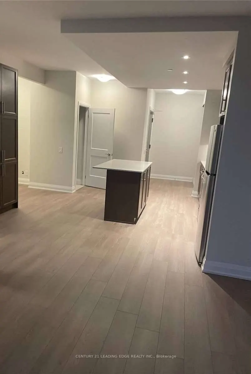 15 Lynch Street, #1701