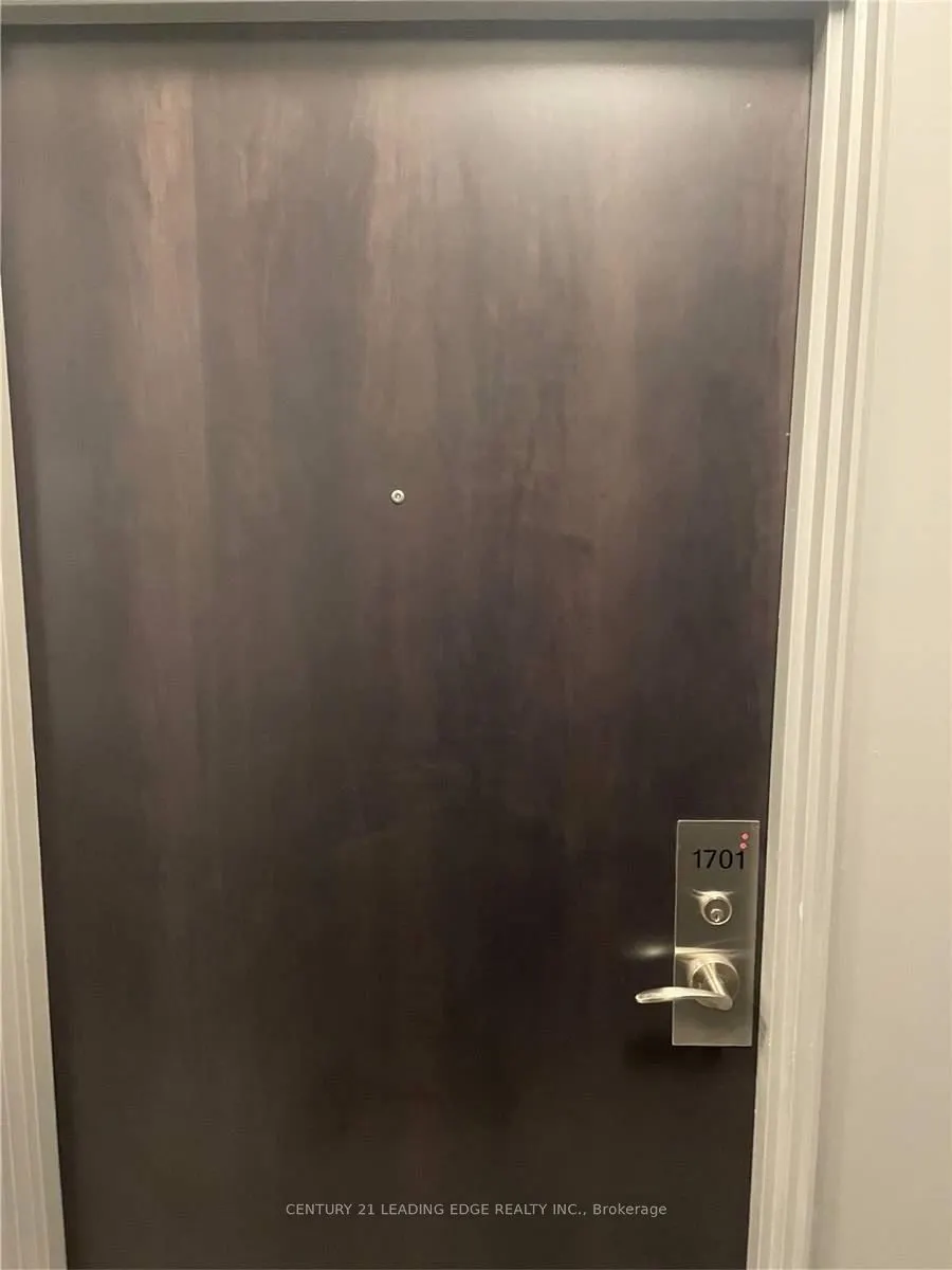 15 Lynch Street, #1701