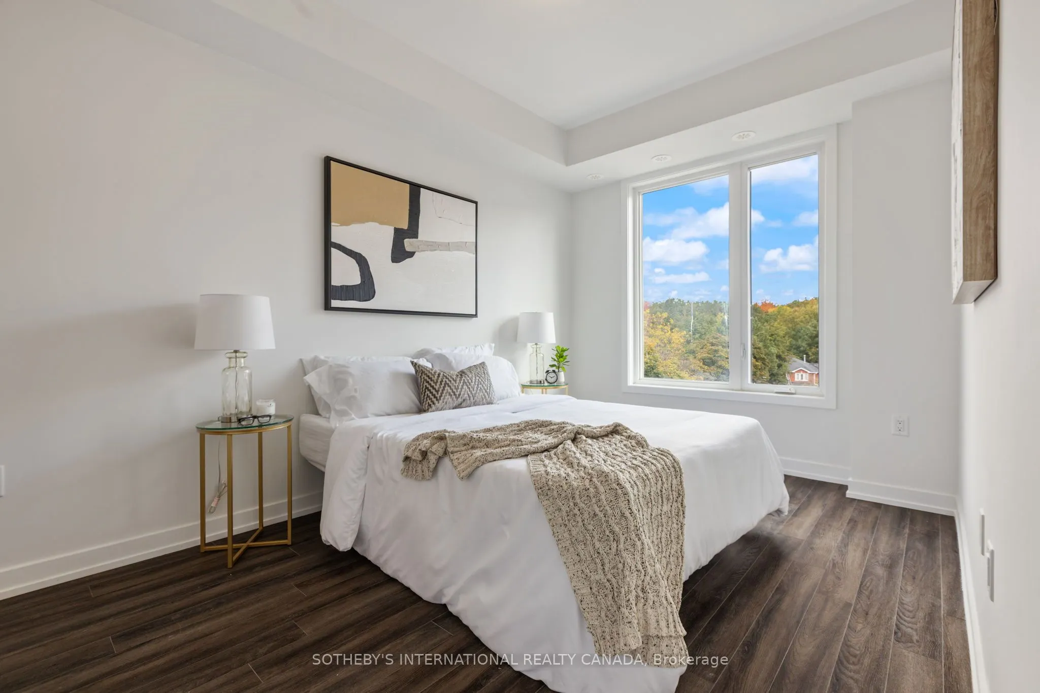3562 Colonial Drive, #16