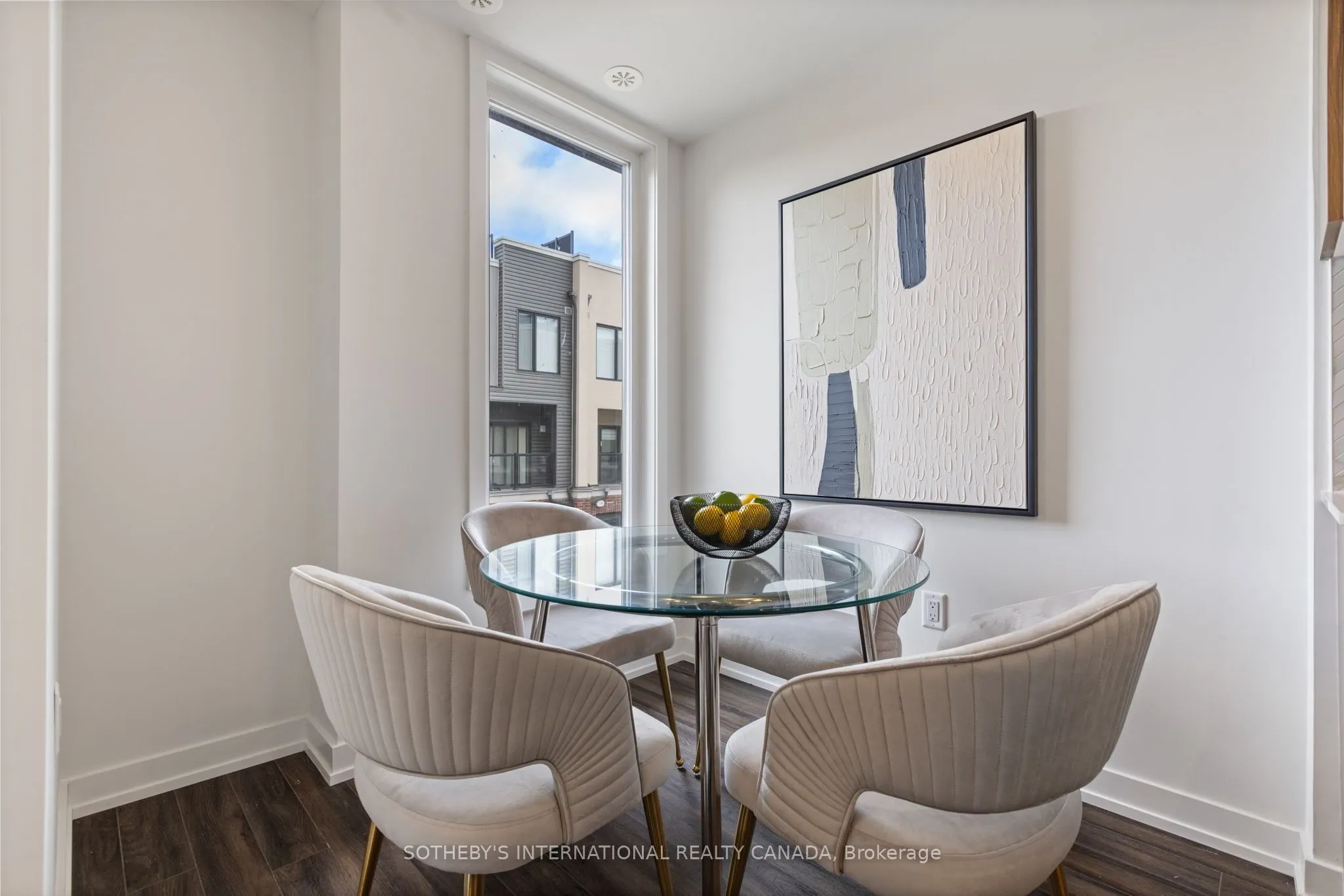 3562 Colonial Drive, #16