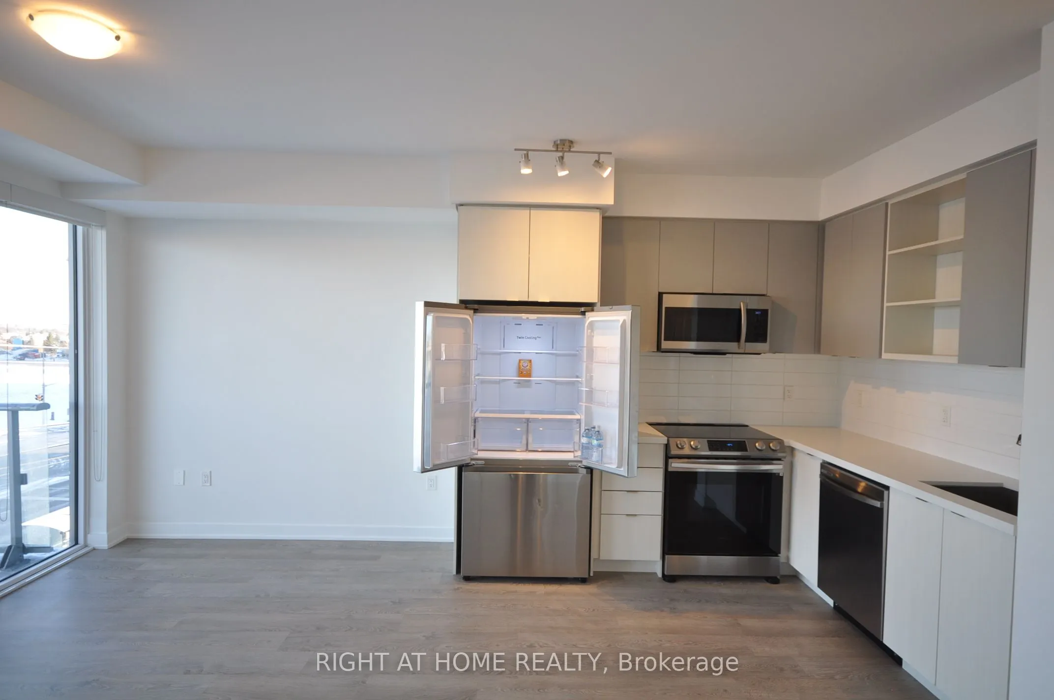 4675 Metcalfe Avenue, #308