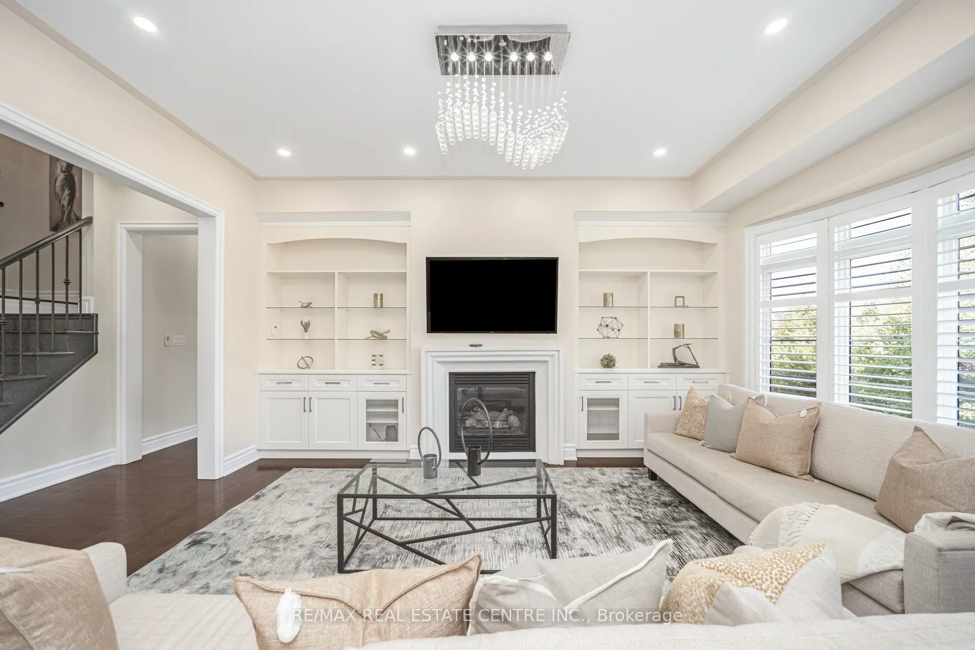 15 Interlacken Drive