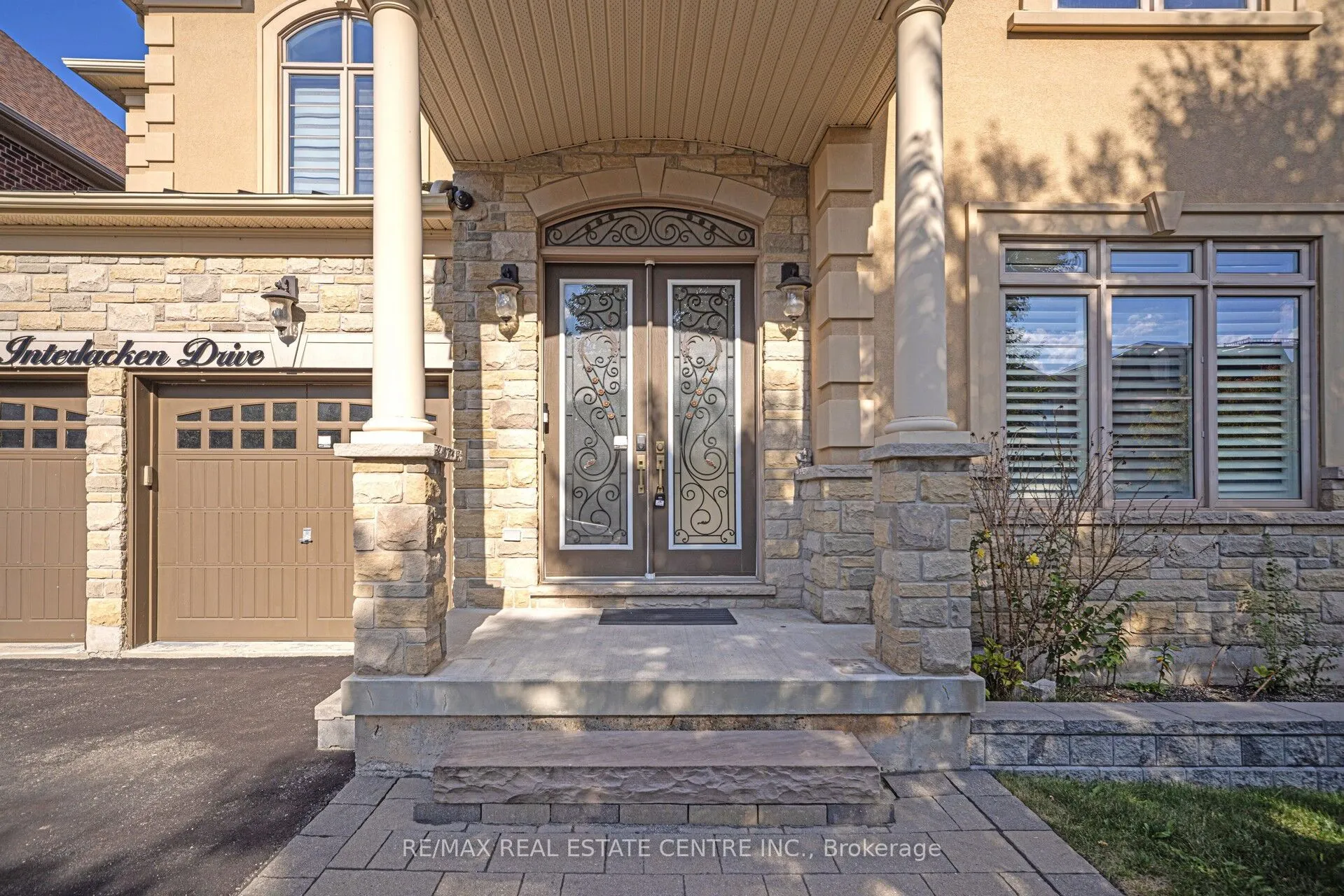 15 Interlacken Drive
