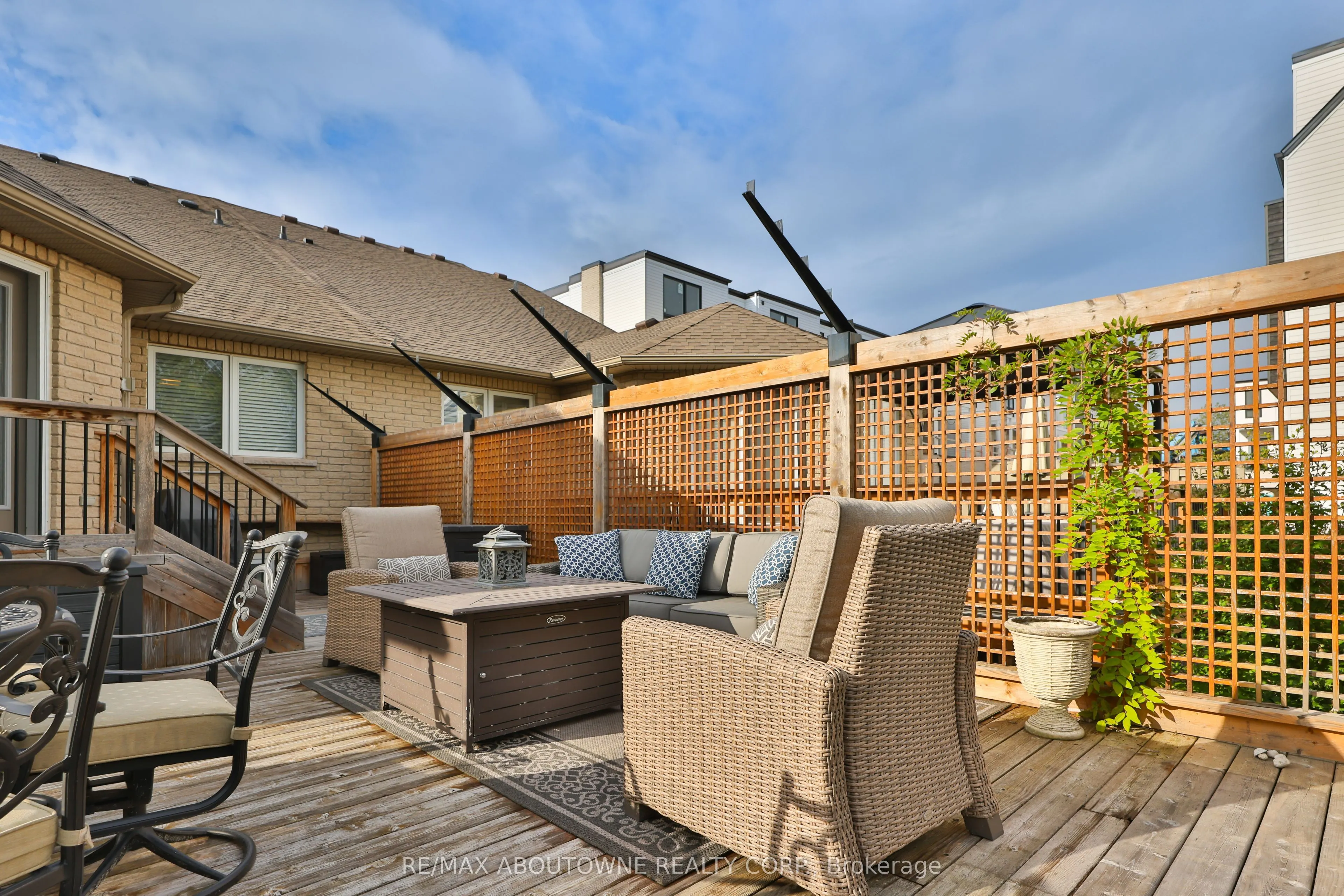 2304 Sovereign Street