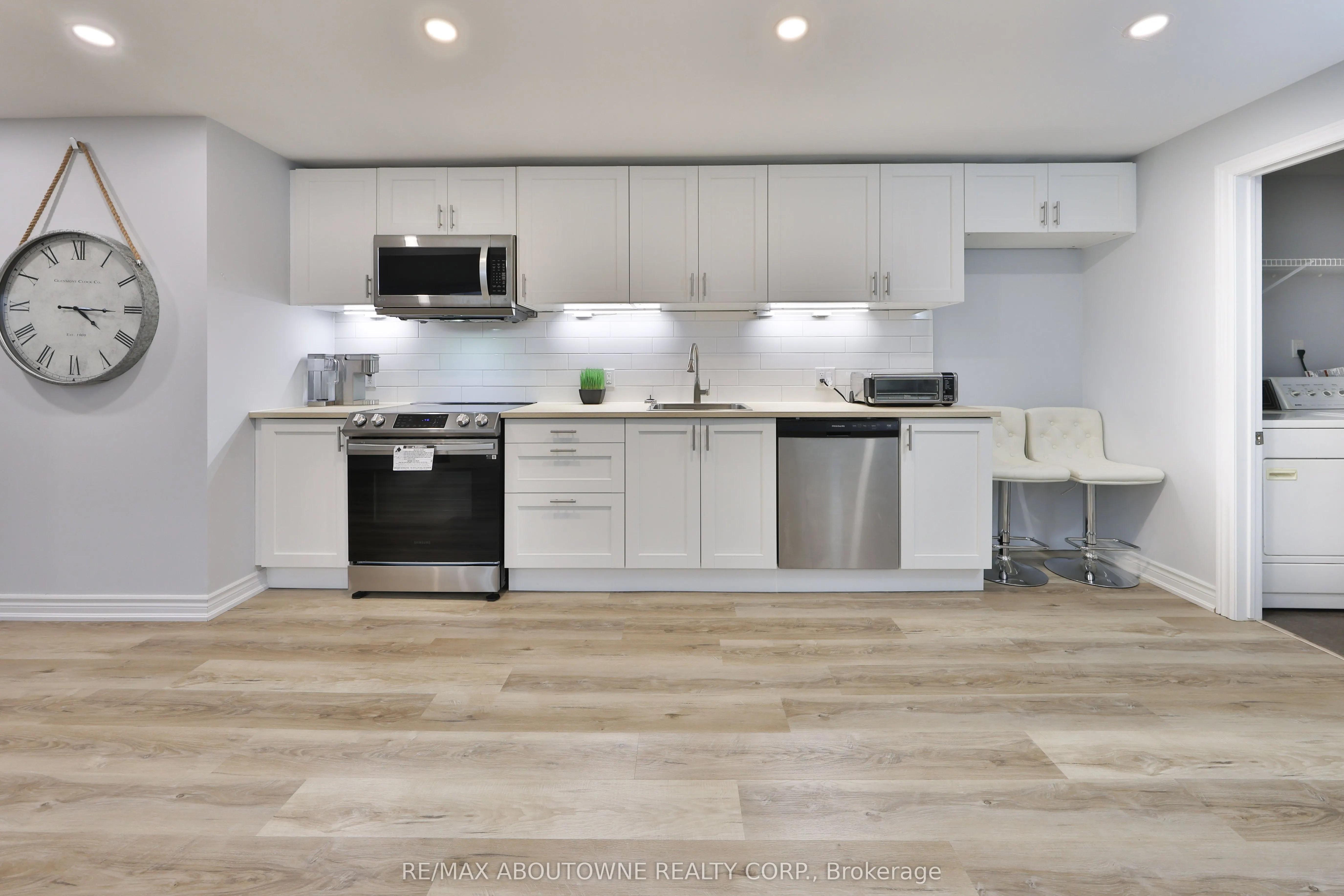 2304 Sovereign Street
