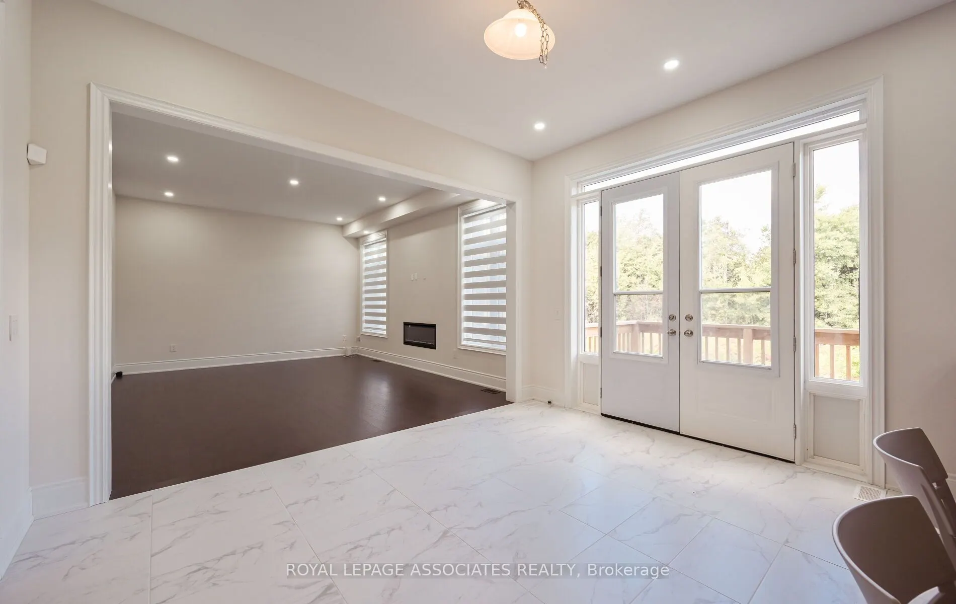 55 Raspberry Ridge Avenue