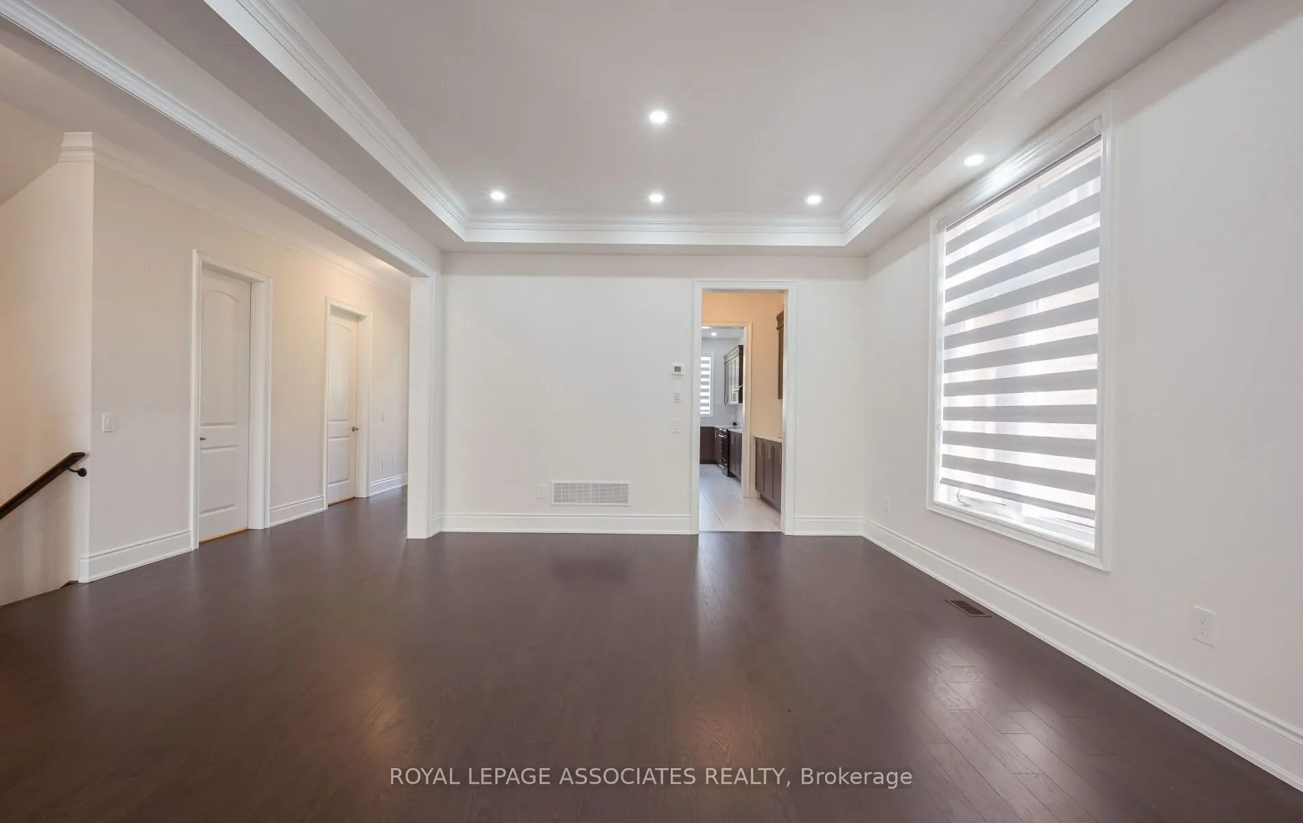 55 Raspberry Ridge Avenue