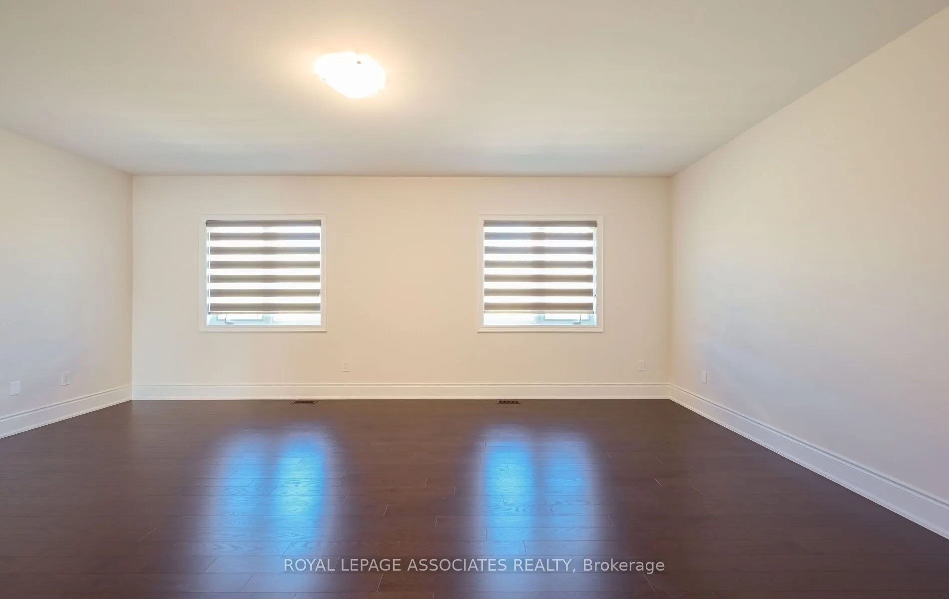 55 Raspberry Ridge Avenue
