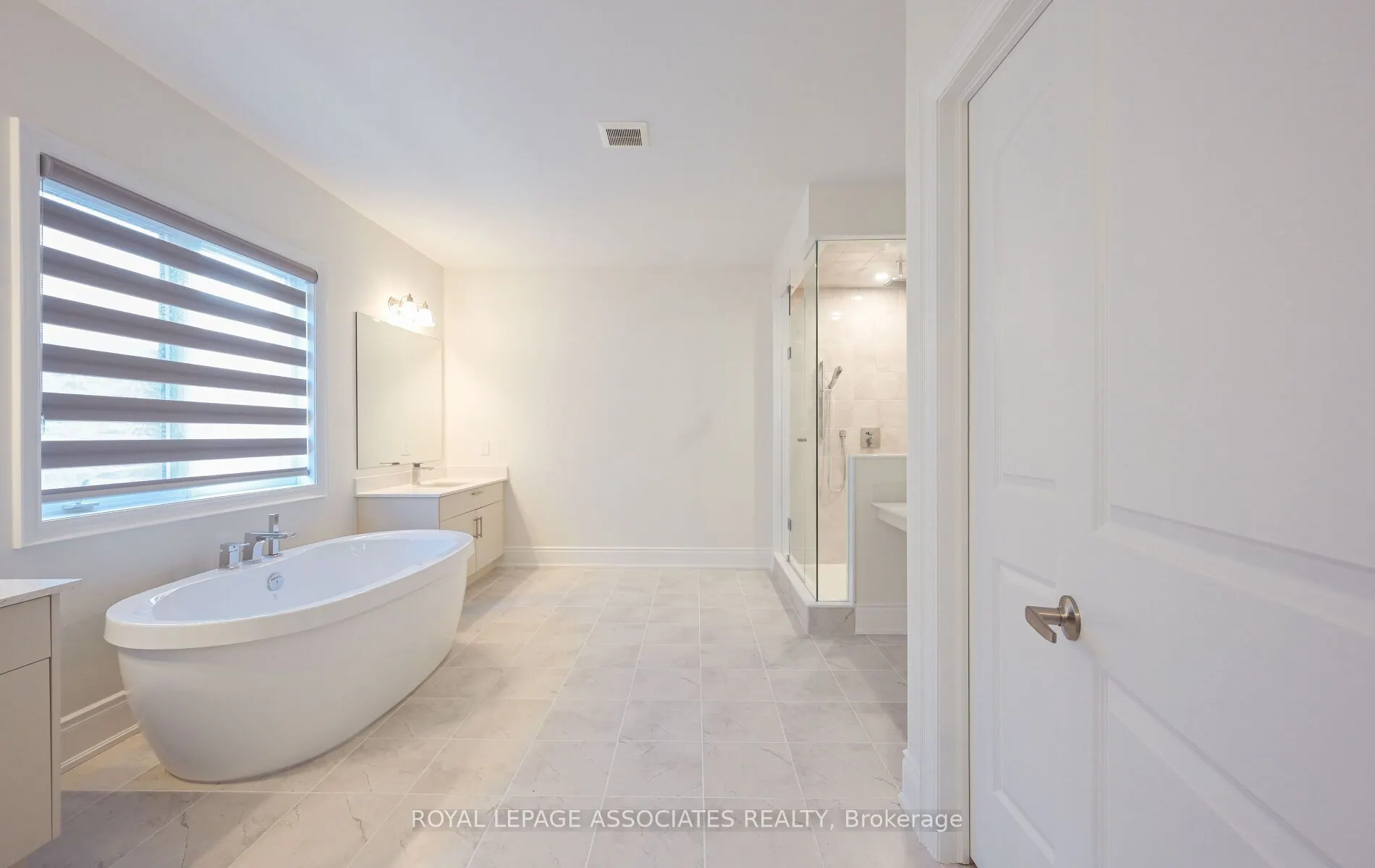 55 Raspberry Ridge Avenue