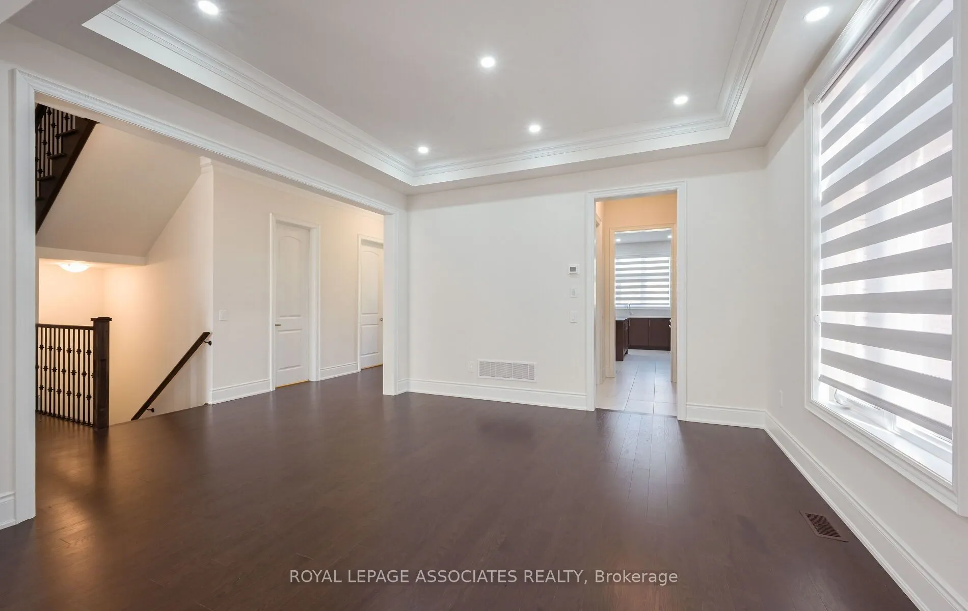 55 Raspberry Ridge Avenue
