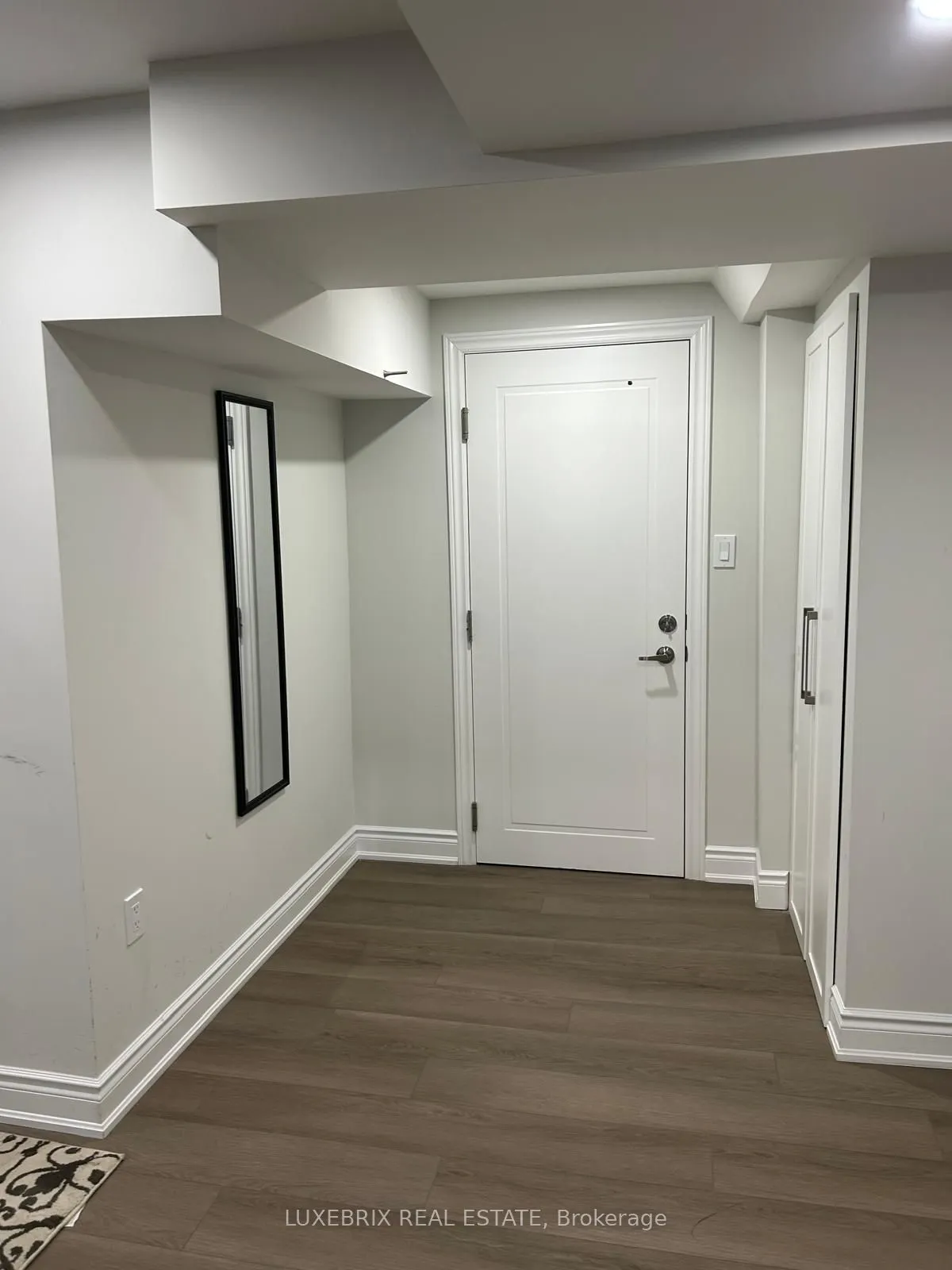 165 Queen Mary Drive