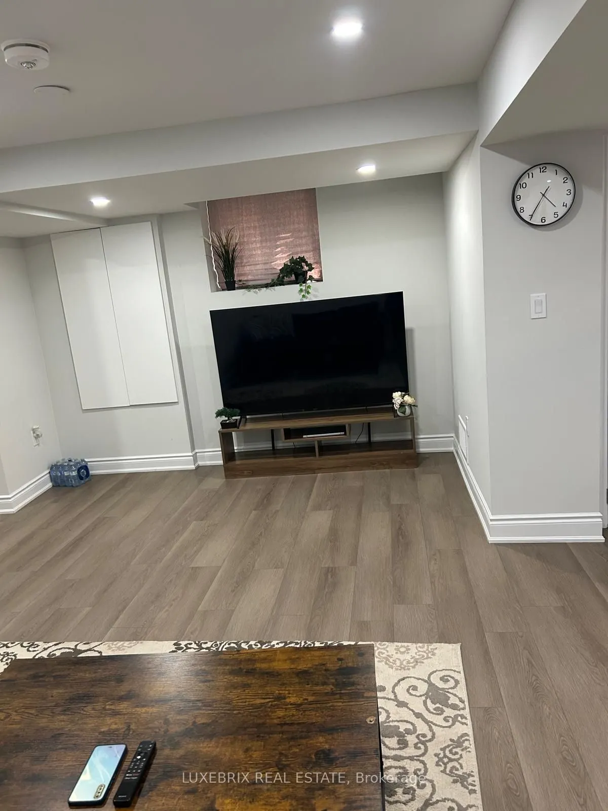 165 Queen Mary Drive