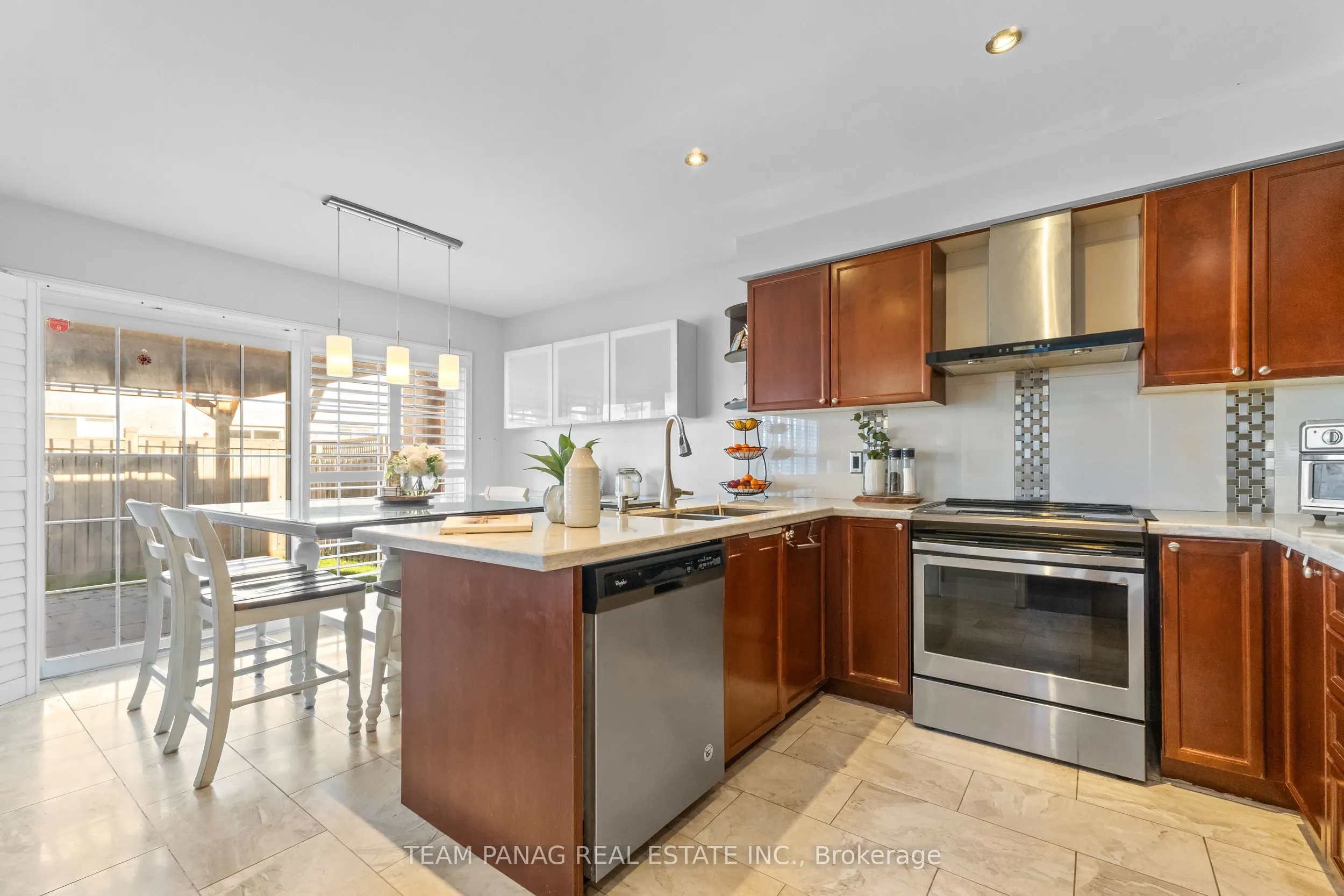22 Coachlight Crescent
