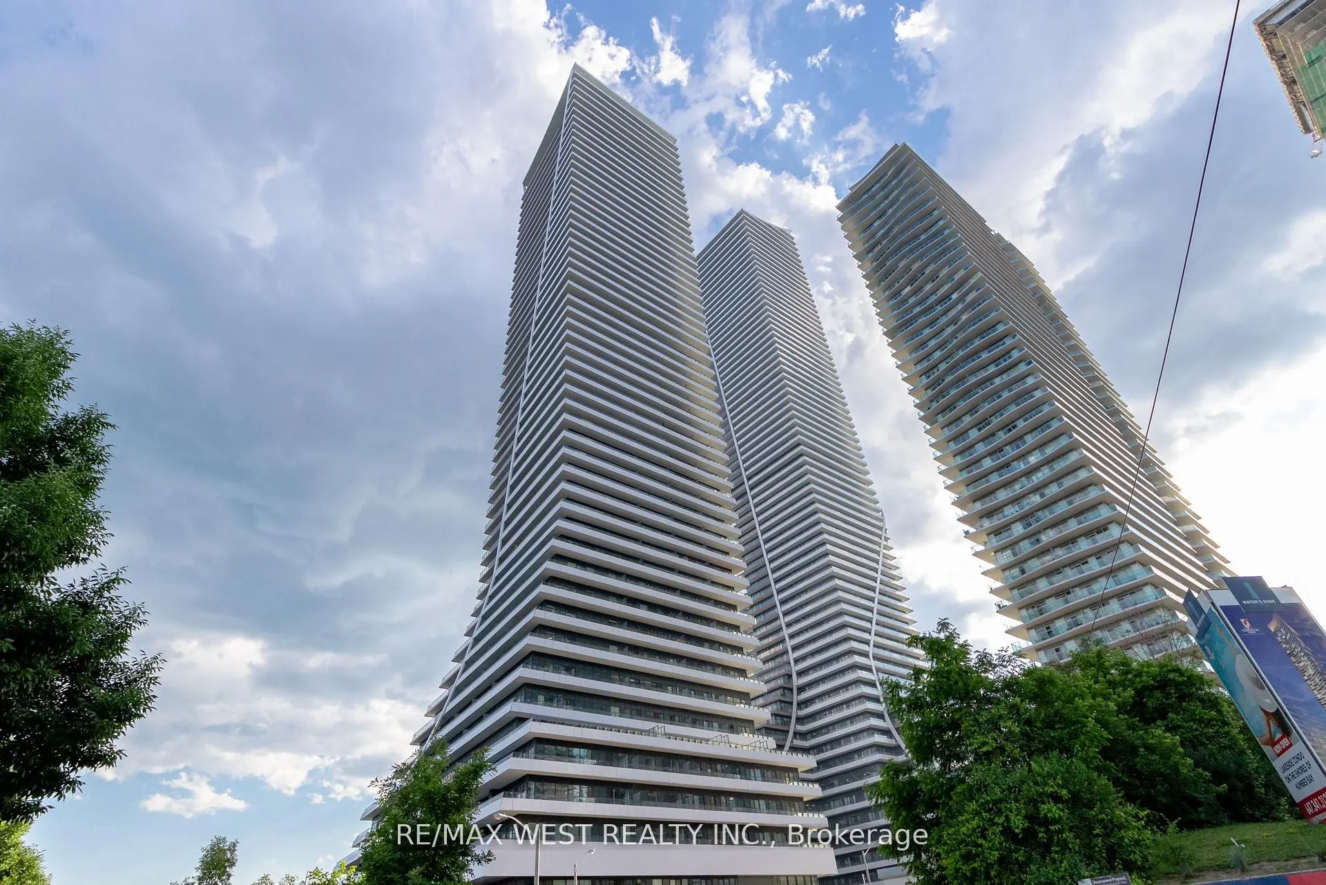 20 Shore Breeze Drive, #702