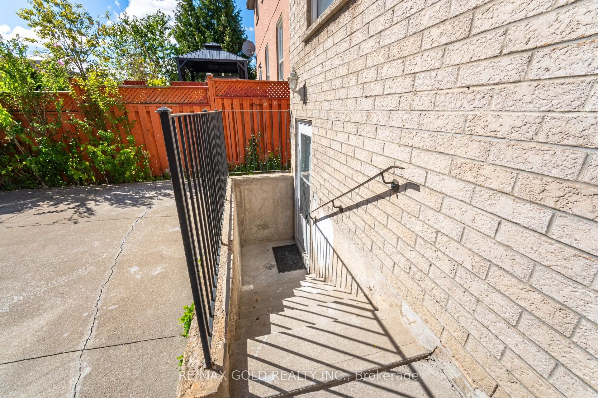 8 Goreridge Crescent