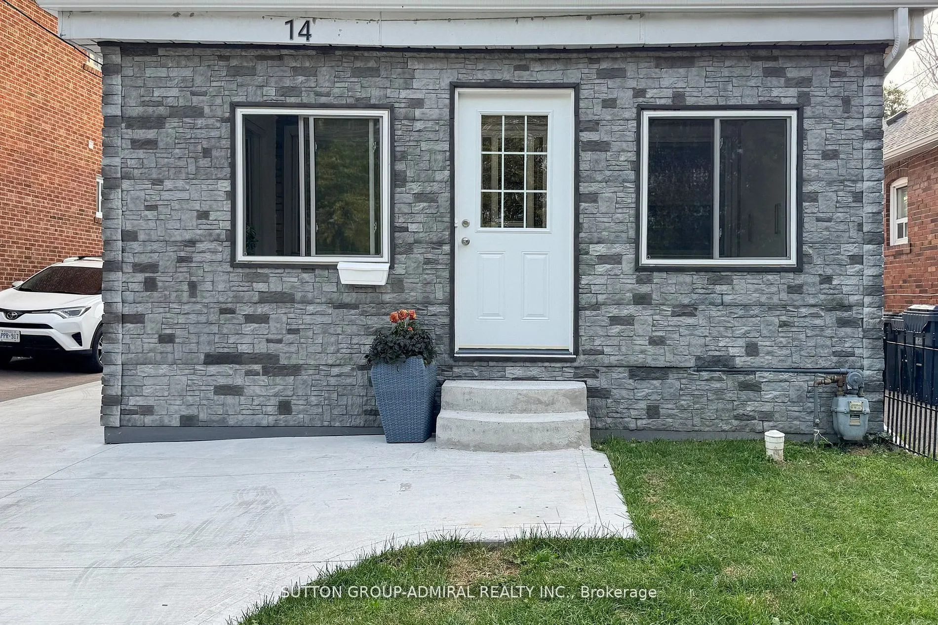 14 Spears Street