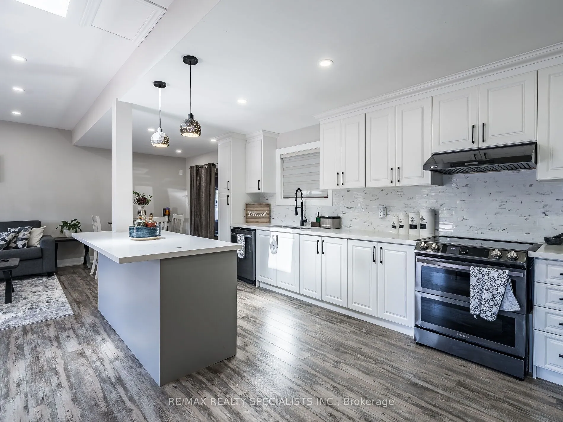 13207 Centreville Creek Drive