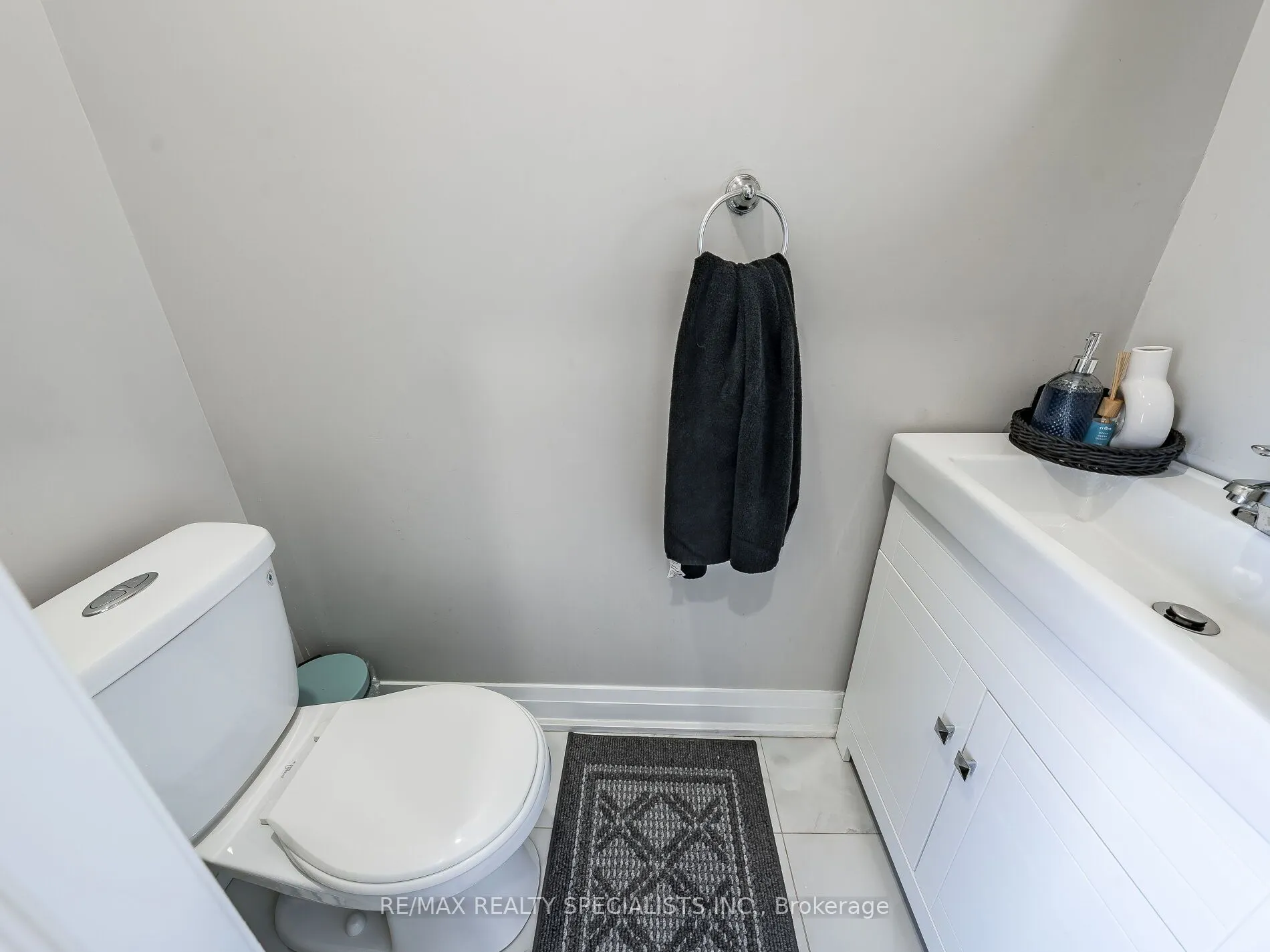 13207 Centreville Creek Drive
