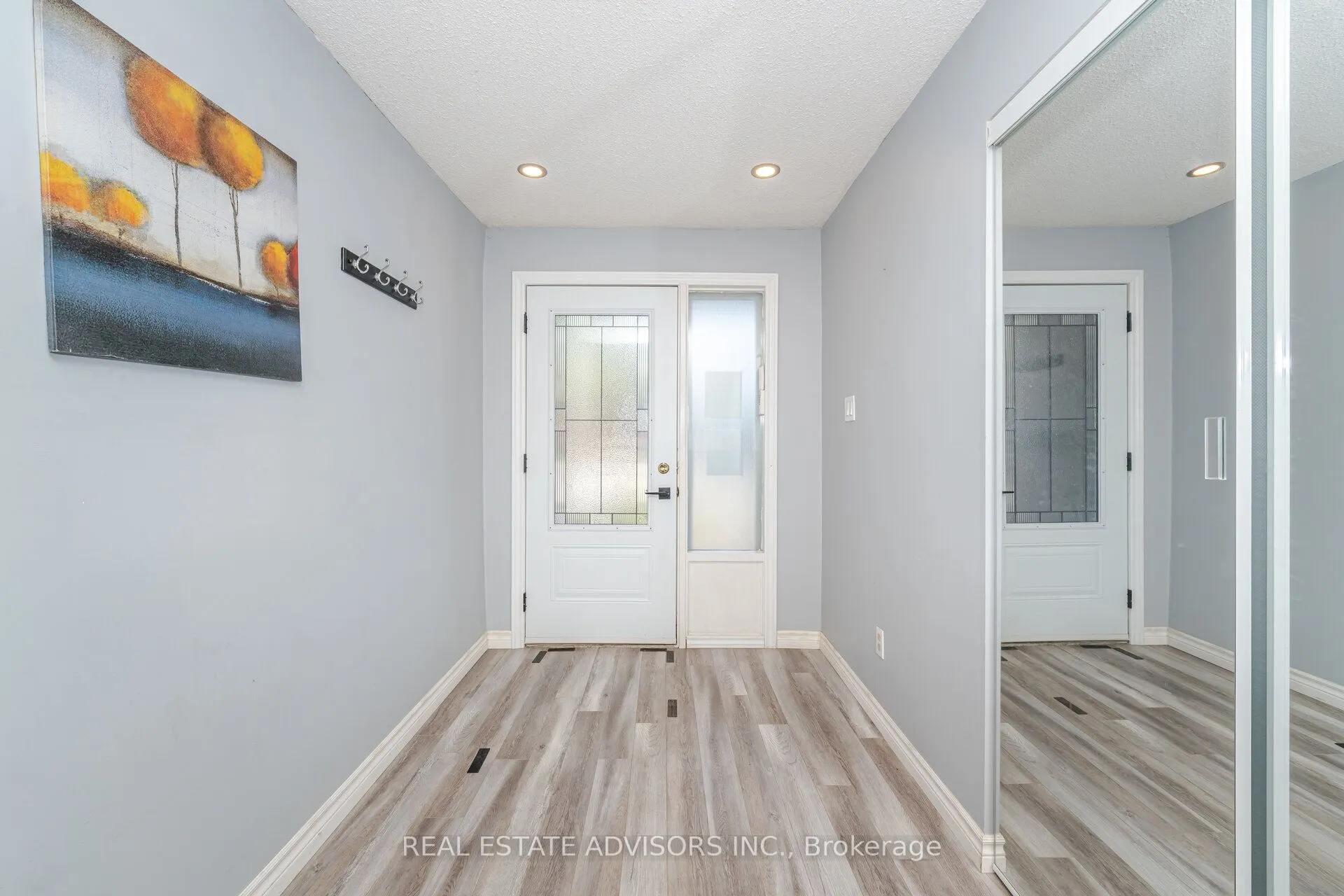 1320 Hampton Street, #25
