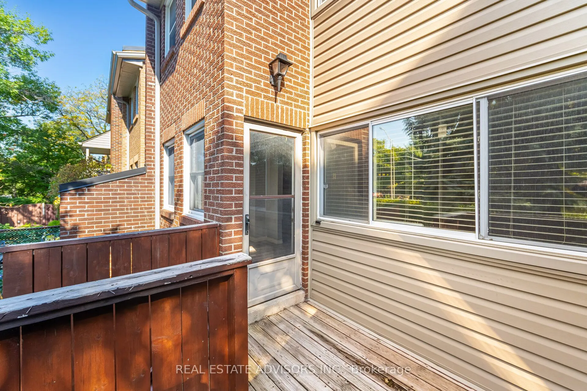 1320 Hampton Street, #25