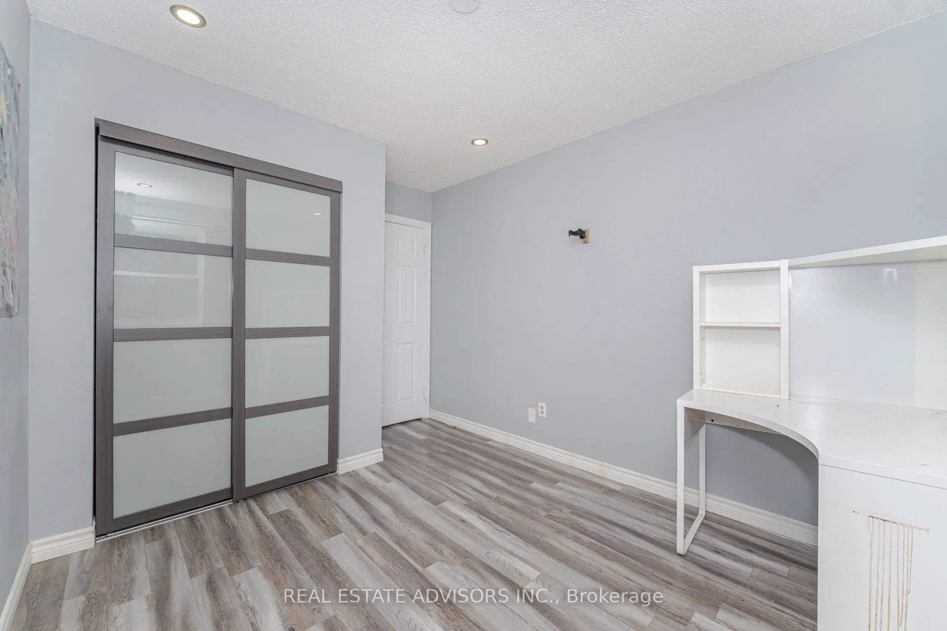 1320 Hampton Street, #25