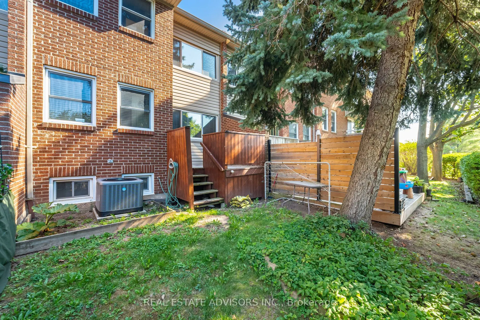 1320 Hampton Street, #25