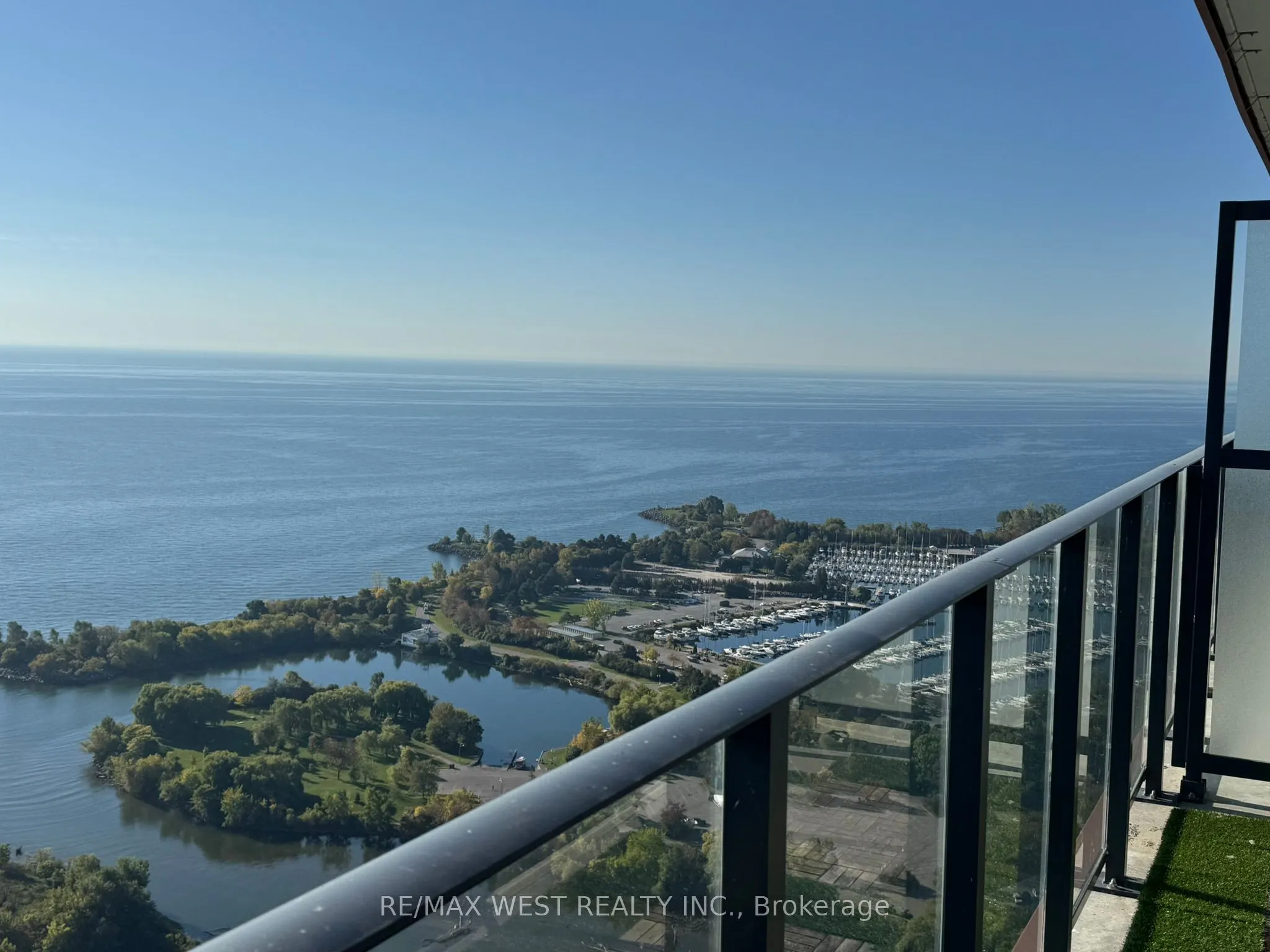 20 Shore Breeze Drive, #4308