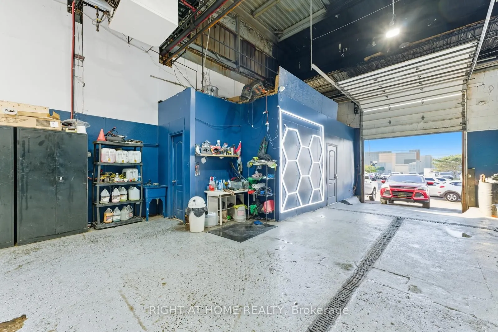 1400 Aimco Boulevard N, #36