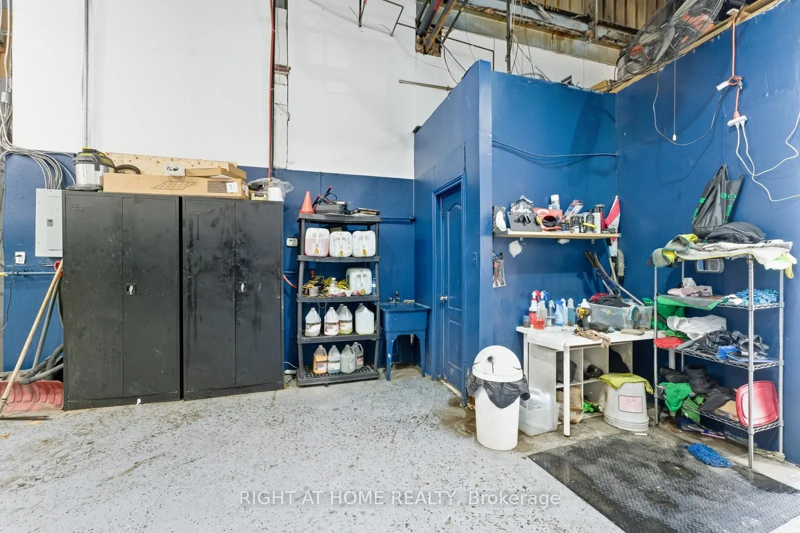 1400 Aimco Boulevard N, #36