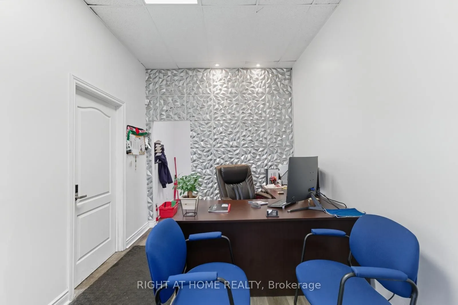 1400 Aimco Boulevard N, #36