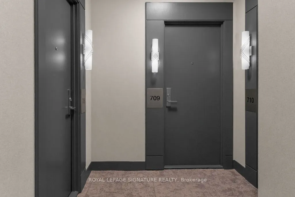 90 Absolute Avenue, #709