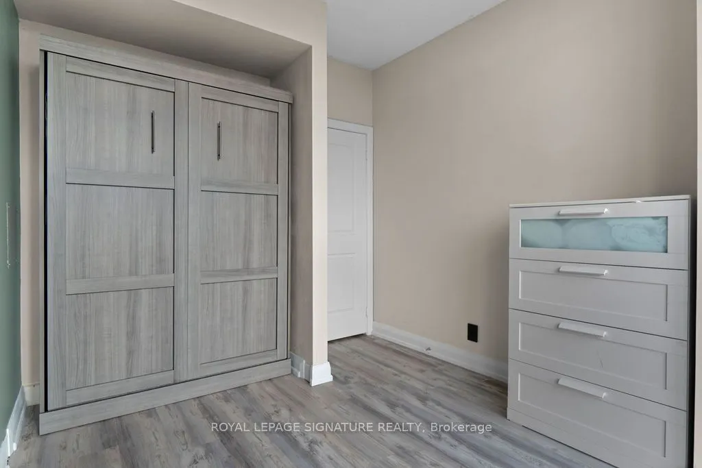 90 Absolute Avenue, #709
