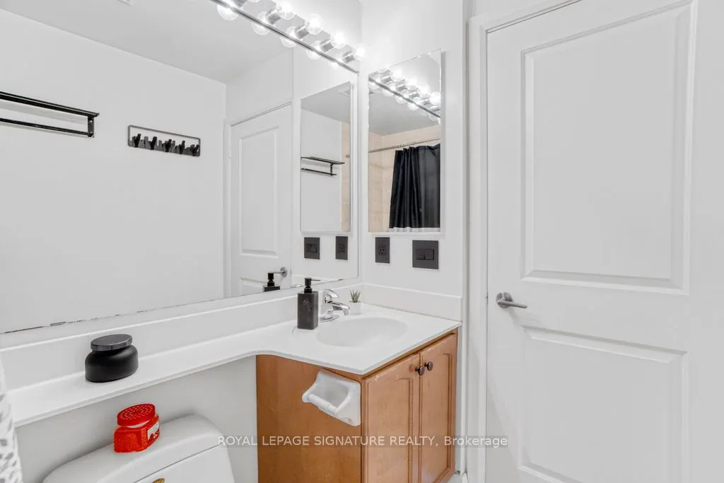 90 Absolute Avenue, #709