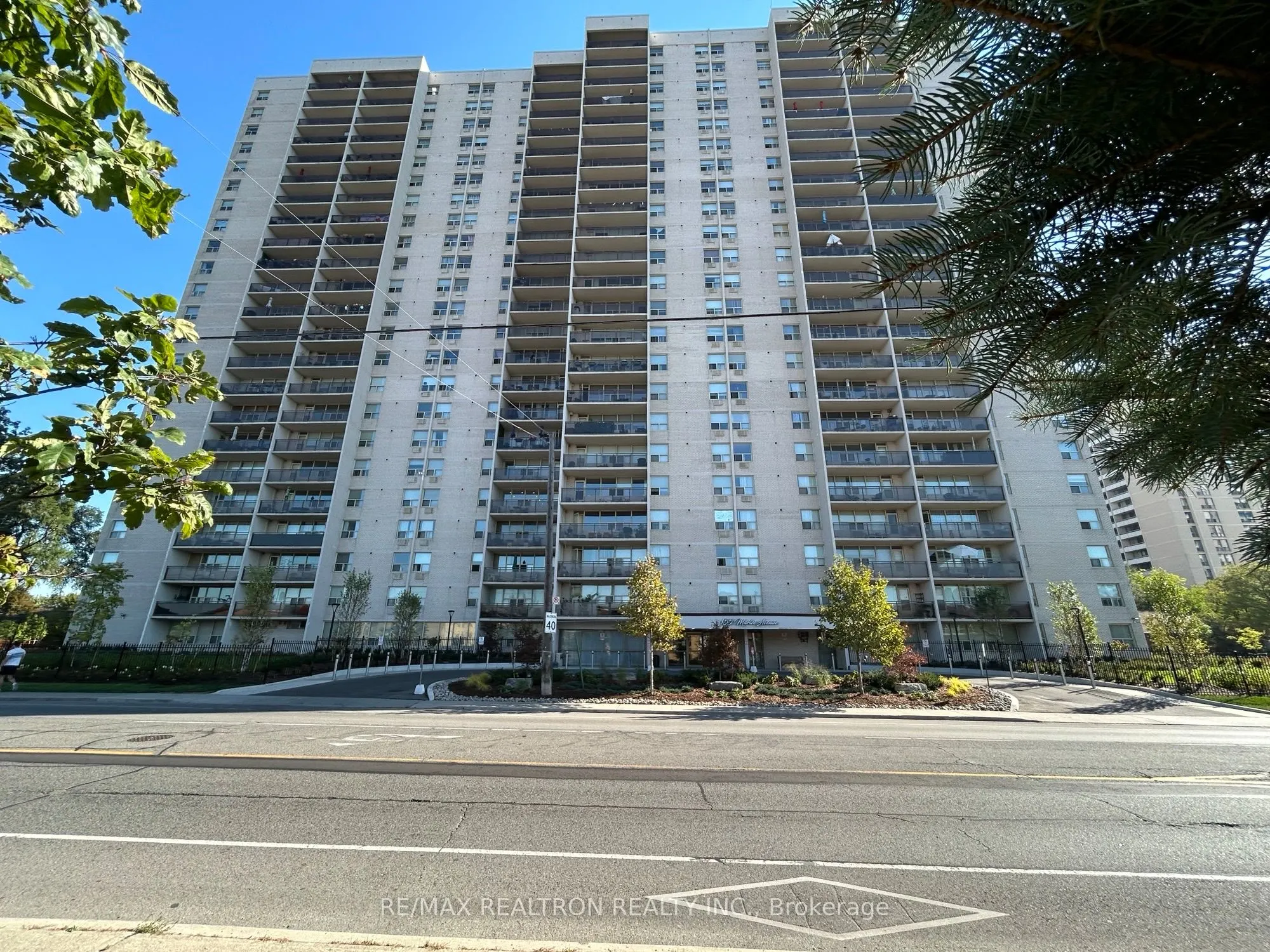 155 Marlee Avenue, #709