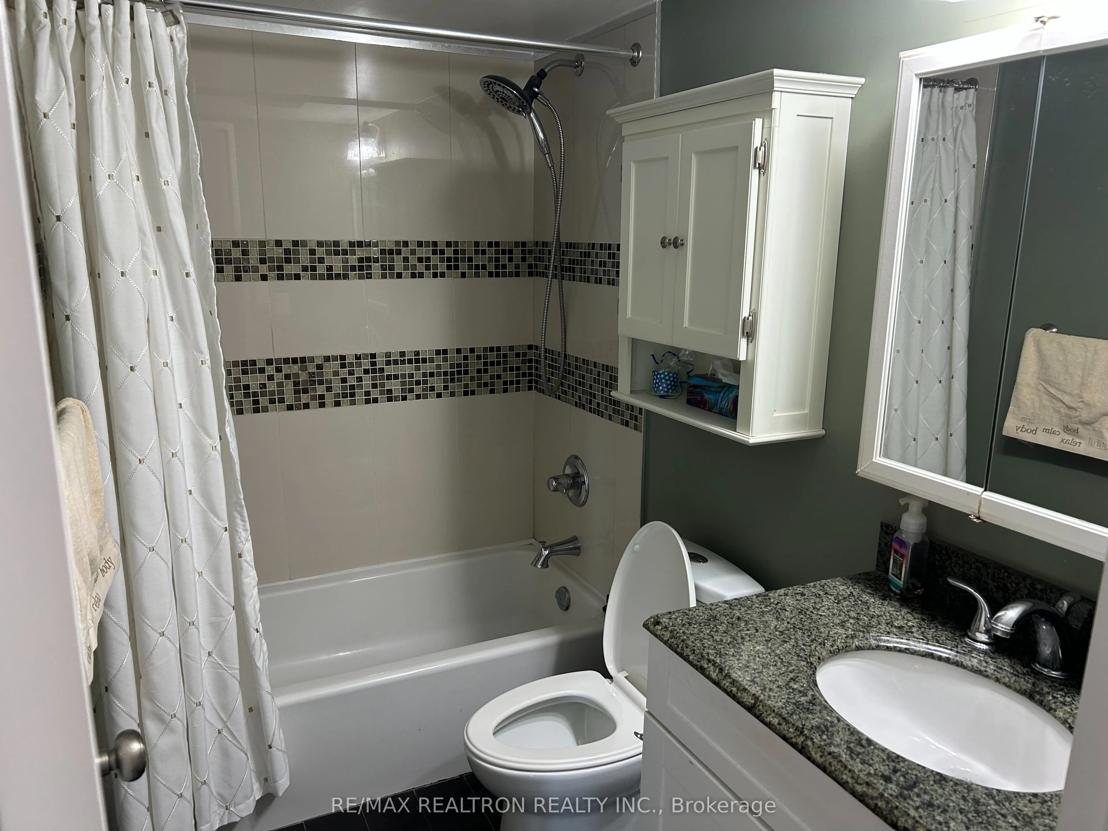 155 Marlee Avenue, #709