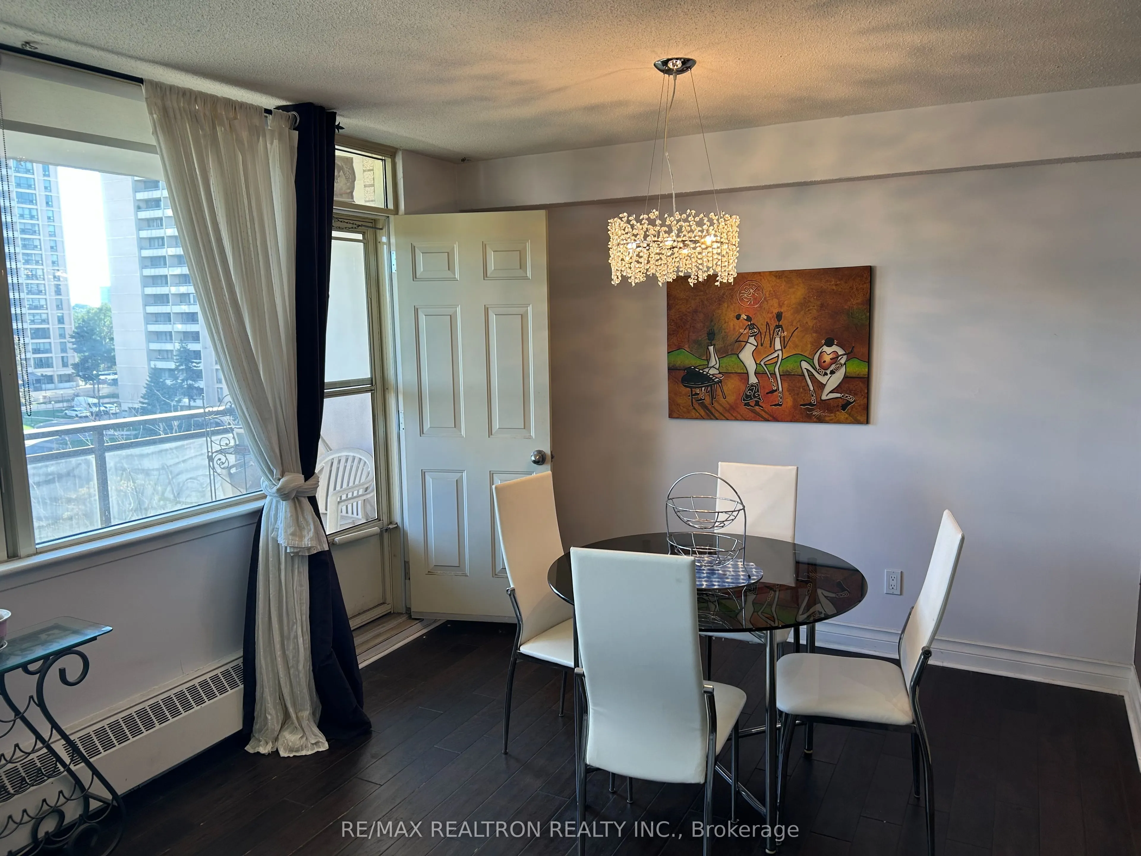 155 Marlee Avenue, #709
