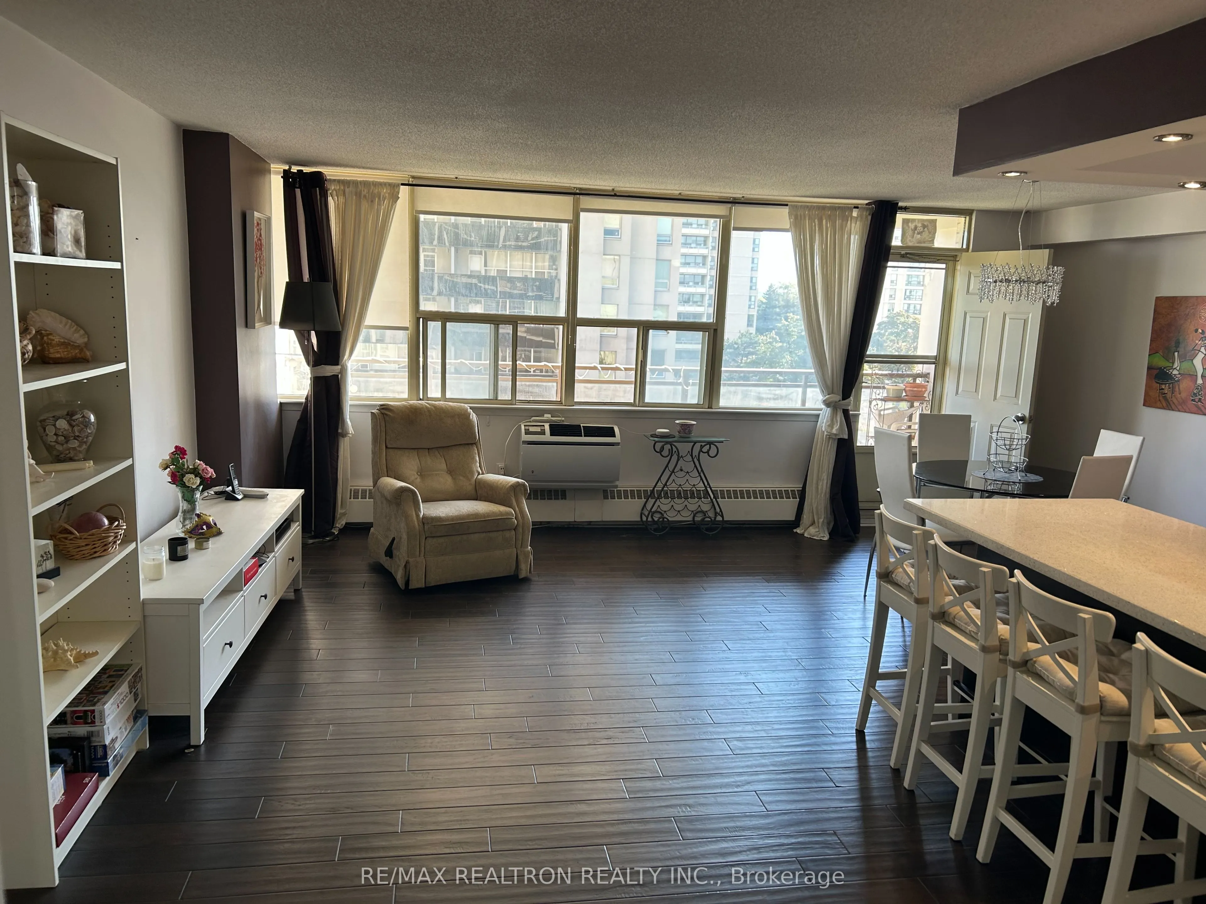 155 Marlee Avenue, #709