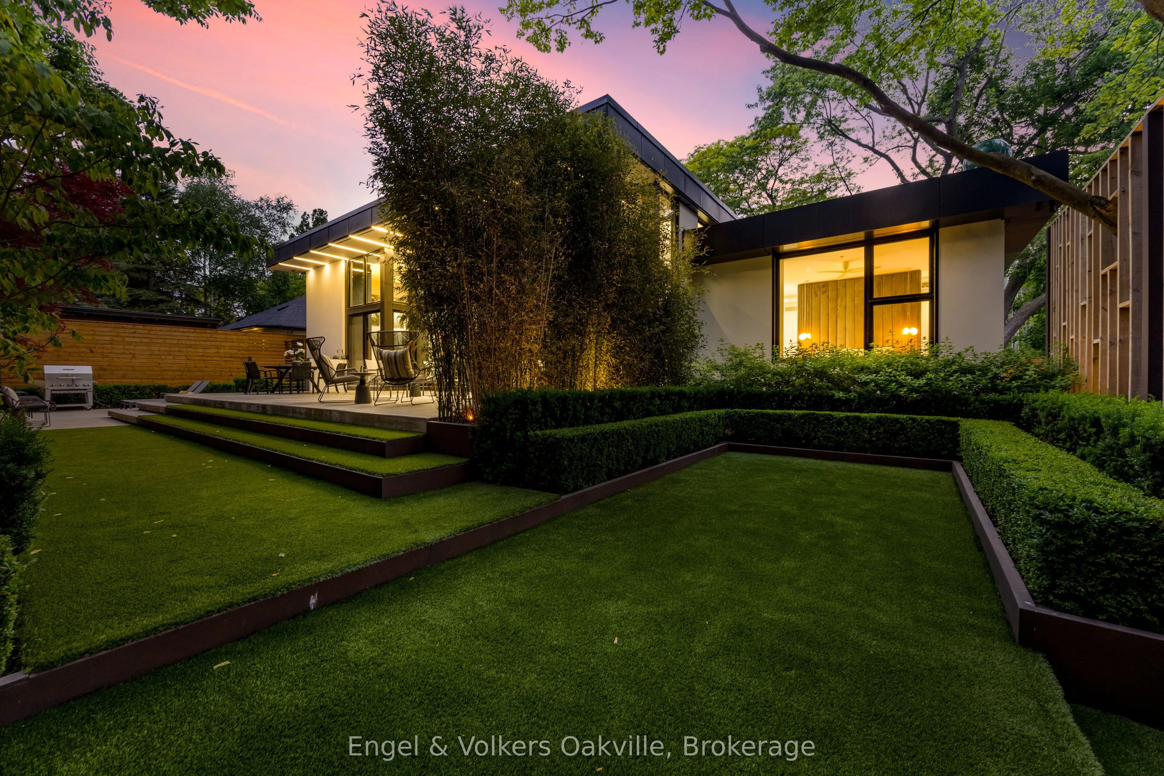 1516 Duncan Road