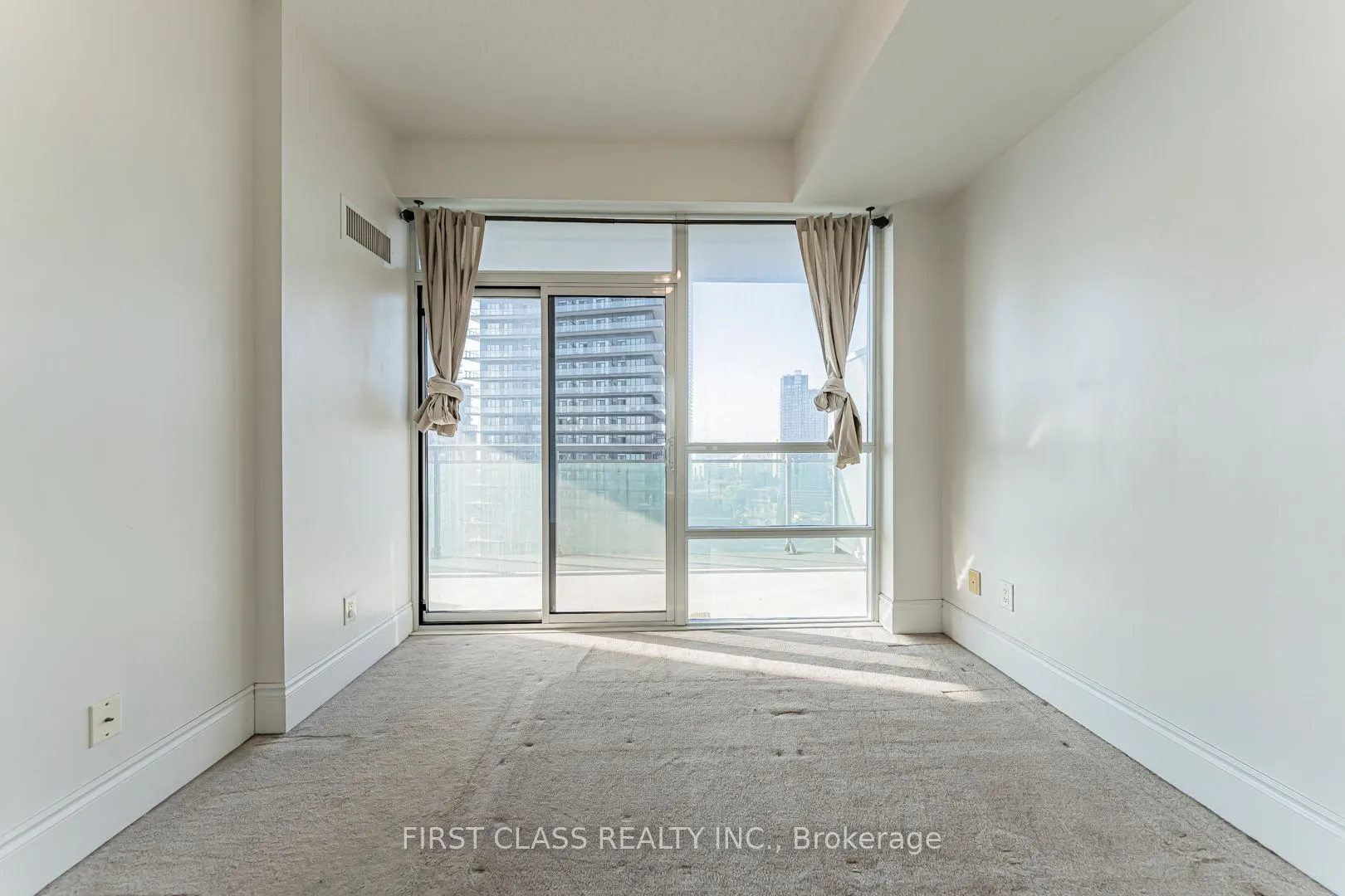 16 Brookers Lane, #2410