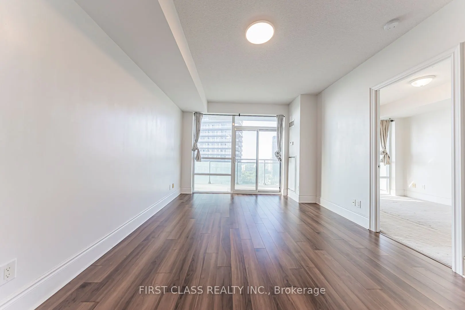 16 Brookers Lane, #2410
