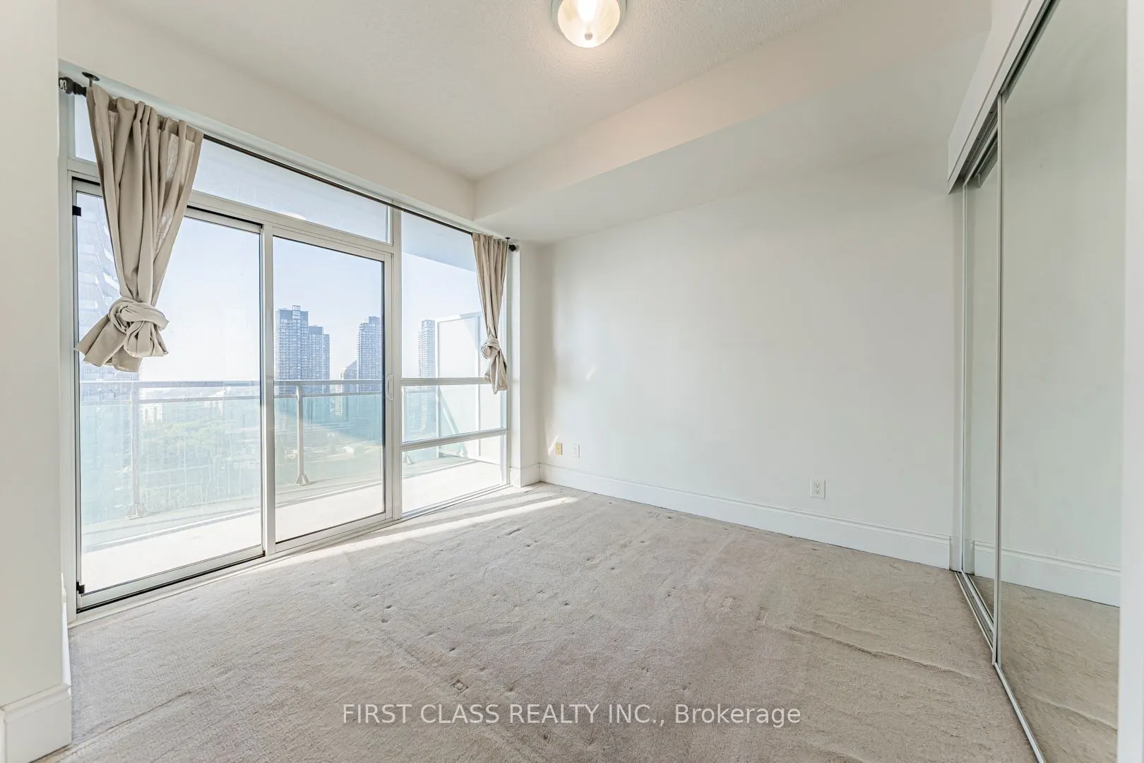 16 Brookers Lane, #2410