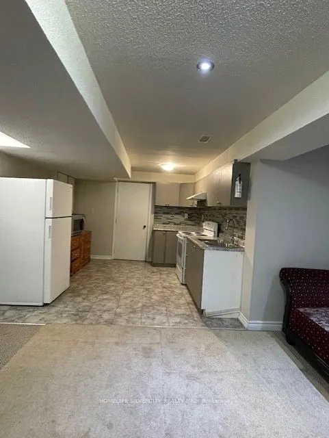 42 lavallee Crescent