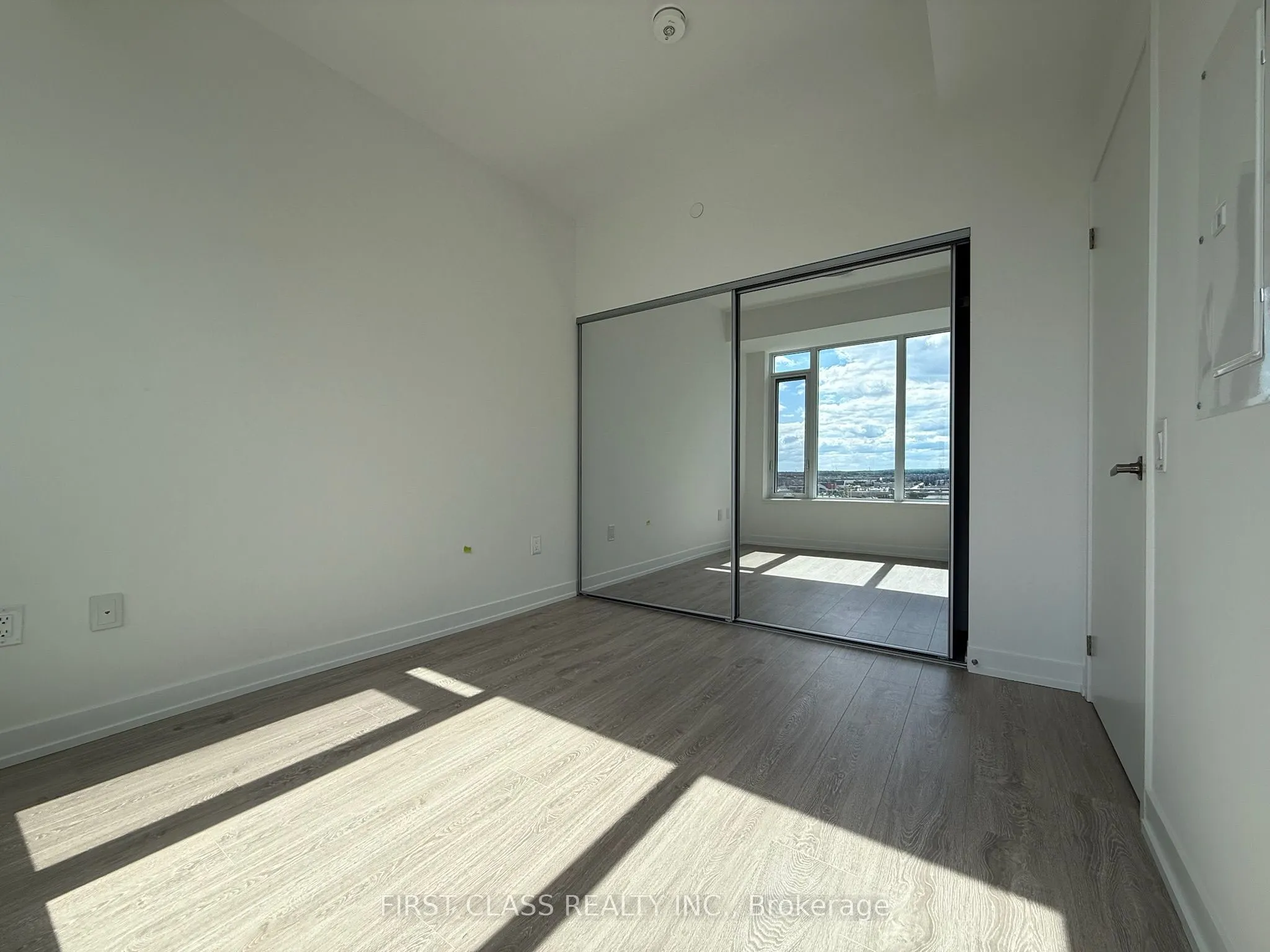 2485 Eglinton Avenue W, #1317